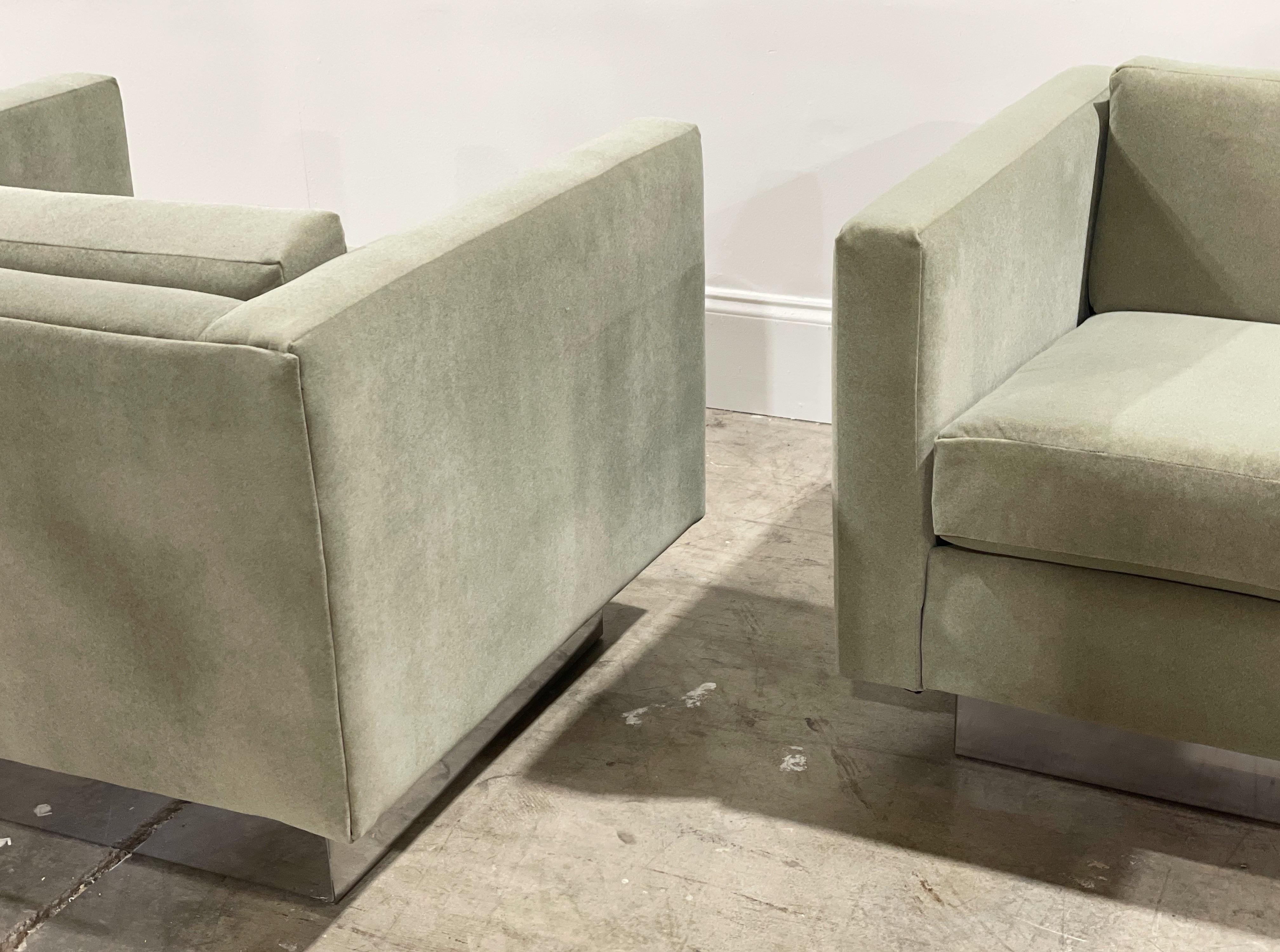 Pair Adrian Pearsall for Craft Associates Midcentury Cube Lounge Chairs In Good Condition In Decatur, GA