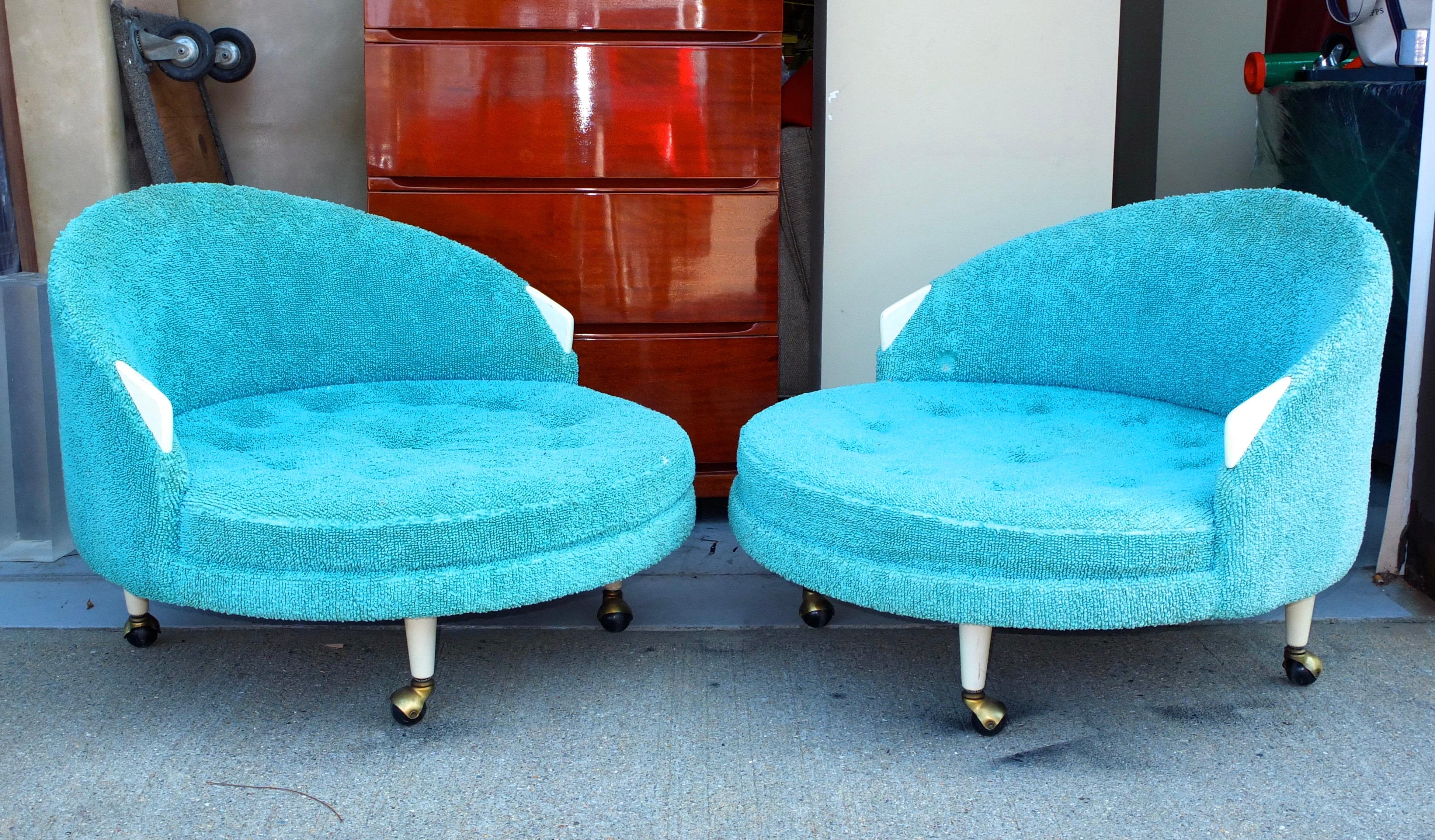 Pair of original Havana chaises designed by Adrian Pearsall and produced by Craft Associated circa 1965.
Model 1717-RC
See original catalog page.
These are unusual in that the legs and arms are factory lacquered white.
On four brass