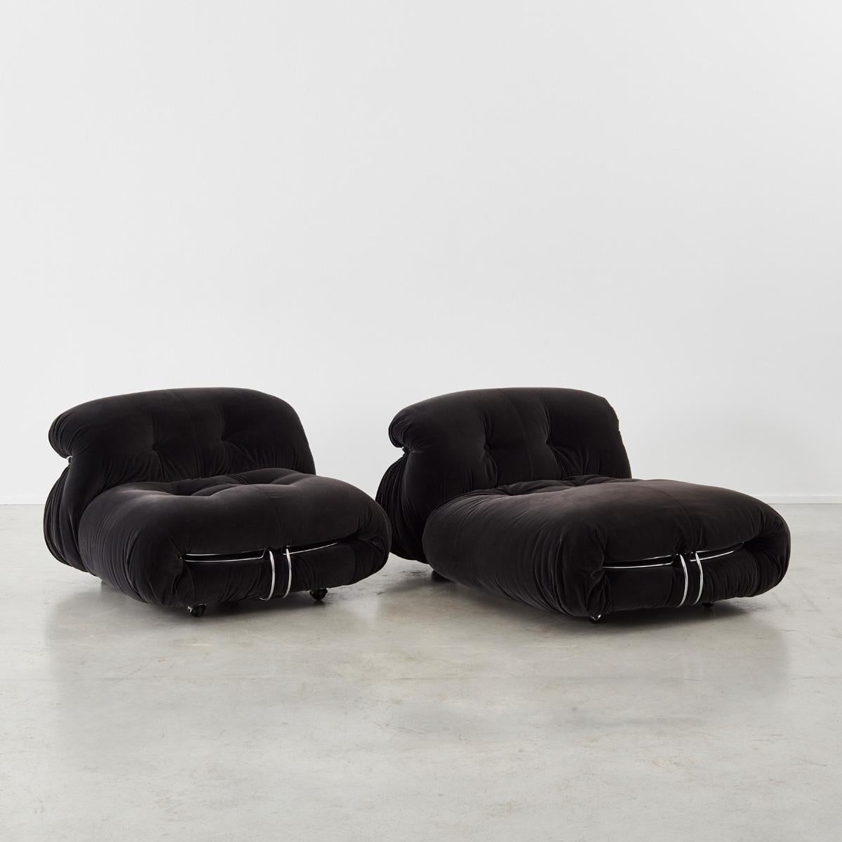 Winner of the Compasso d’Oro award in 1970, the Soriana led Italian couple Afra and Tobia Scarpa to instant success. Together in 1968 they designed a pair of cloud-like chairs for low-slung lounging. An original concept, the fully stuffed seats