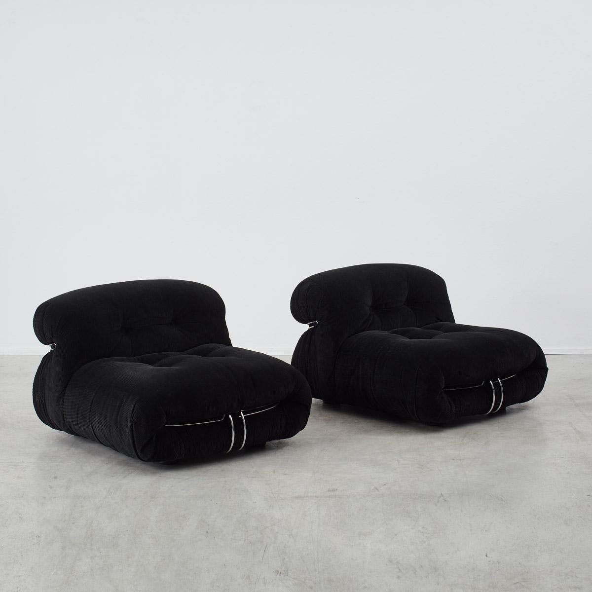Winner of the Compasso d’Oro award in 1970, the Soriana led Italian couple Afra and Tobia Scarpa to instant success. Together in 1968 they designed a pair of cloud-like chairs for low-slung lounging. An original concept, the fully stuffed seats