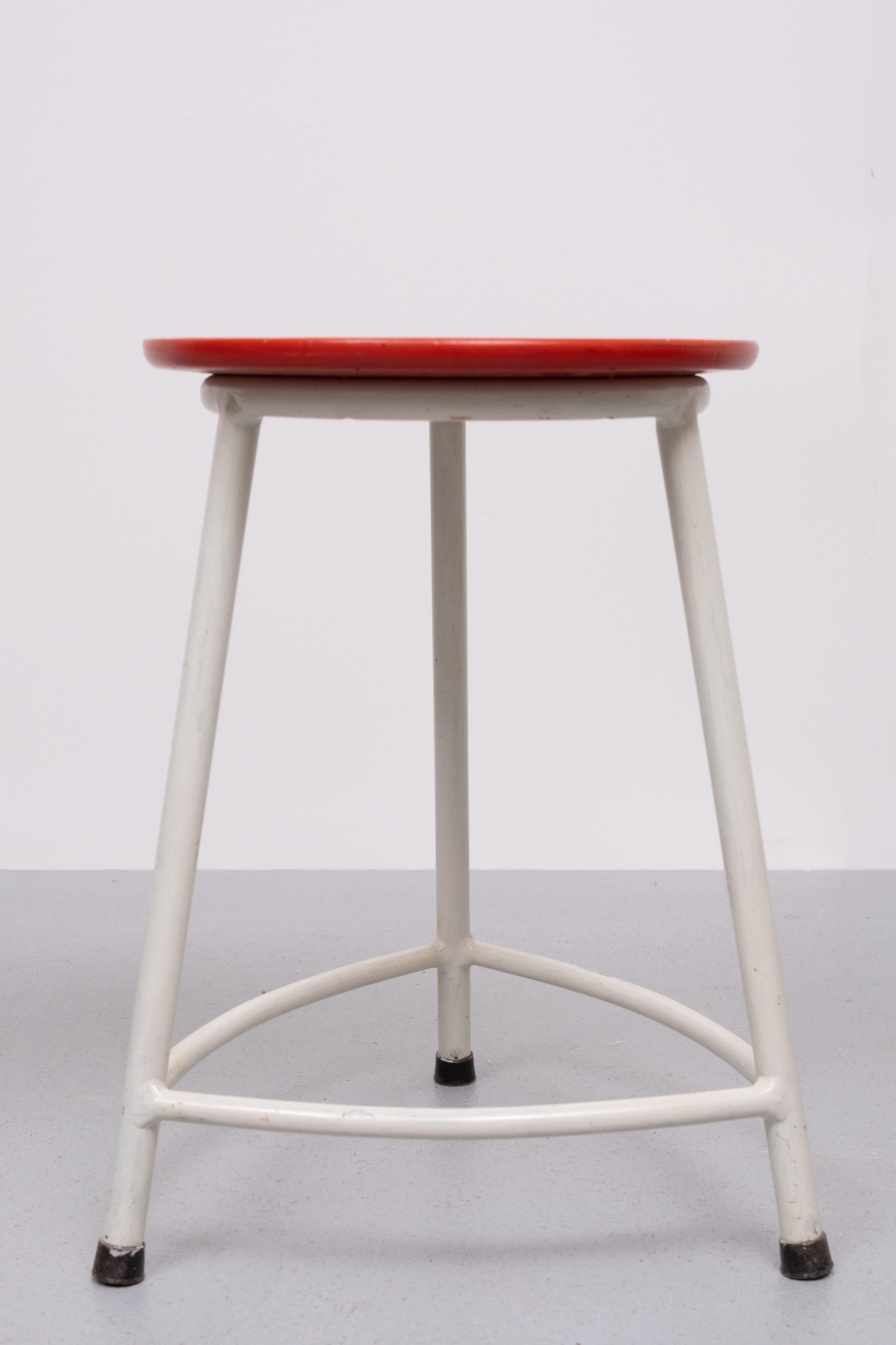 Milieu du XXe siècle paire  Tabourets Ahrend de Cirkel  Design Friso Kramer 1950s Hollande en vente