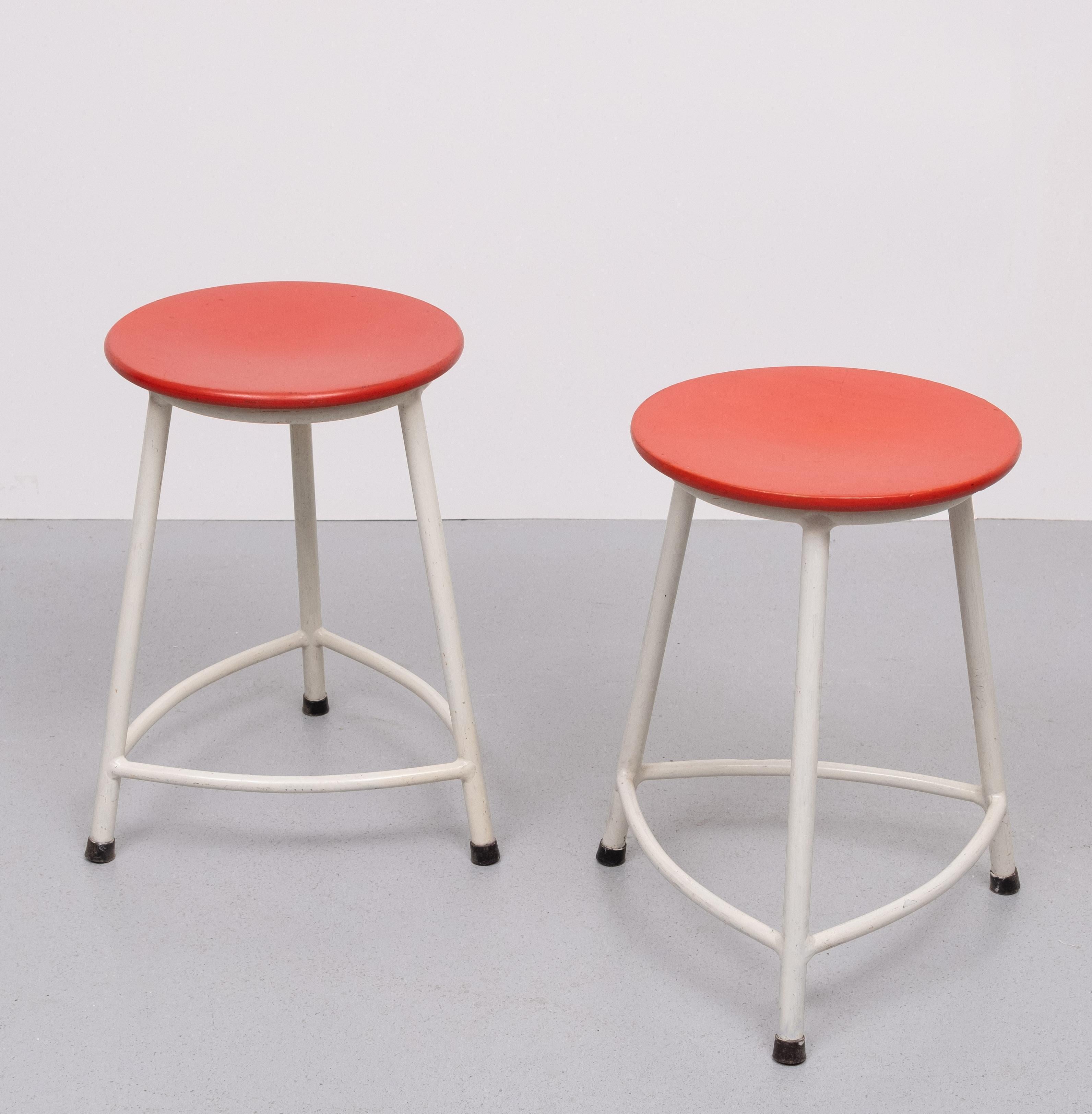 paire  Tabourets Ahrend de Cirkel  Design Friso Kramer 1950s Hollande en vente 1