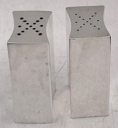 Coppia di Shakers grandi in argento Sterling di Allan Adler, metà del secolo scorso.