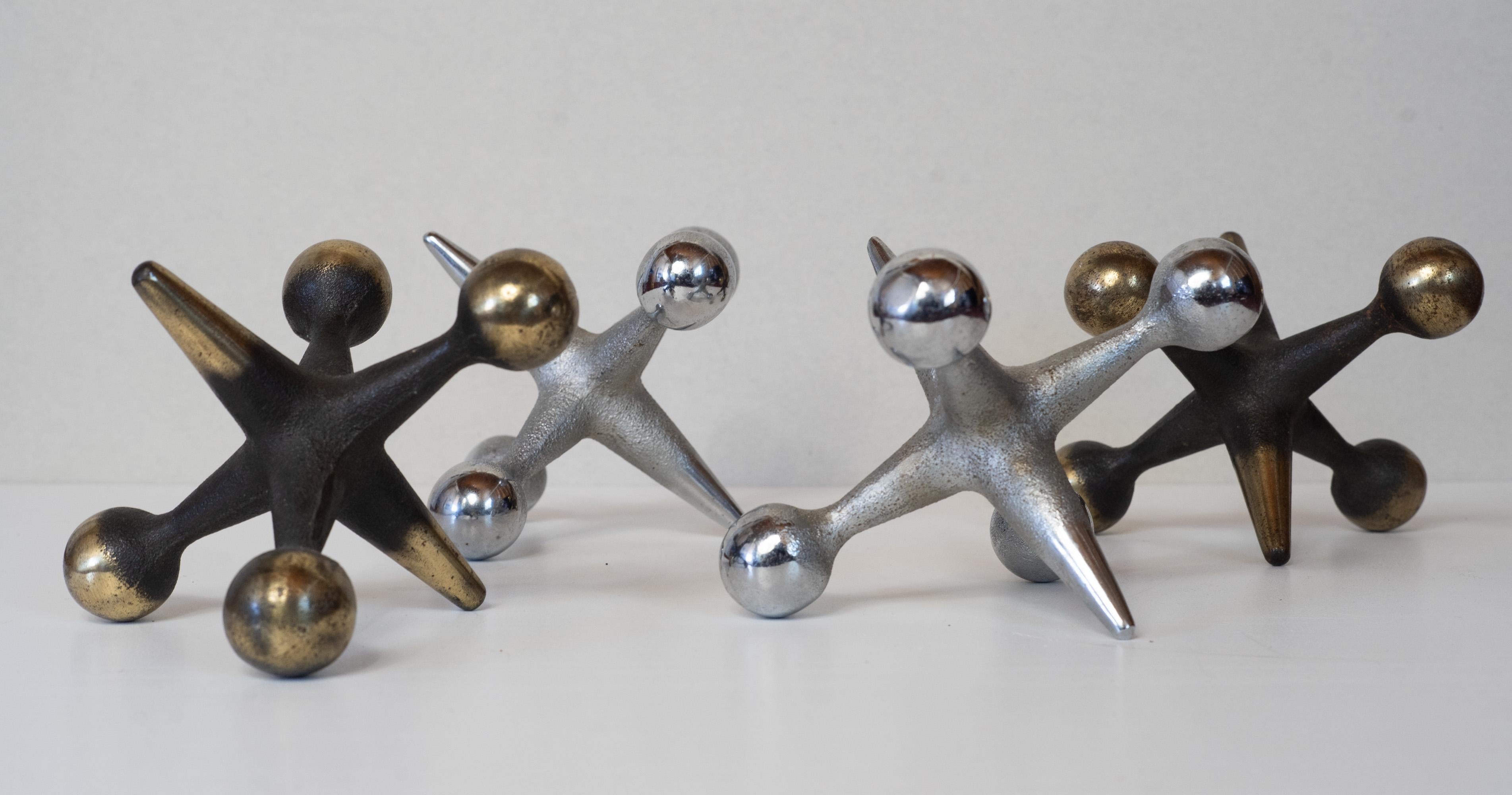 Metà XX secolo Coppia di Jacks oversize cromati fatti a mano da Bill Curry - fermalibri Jax 1960s in vendita