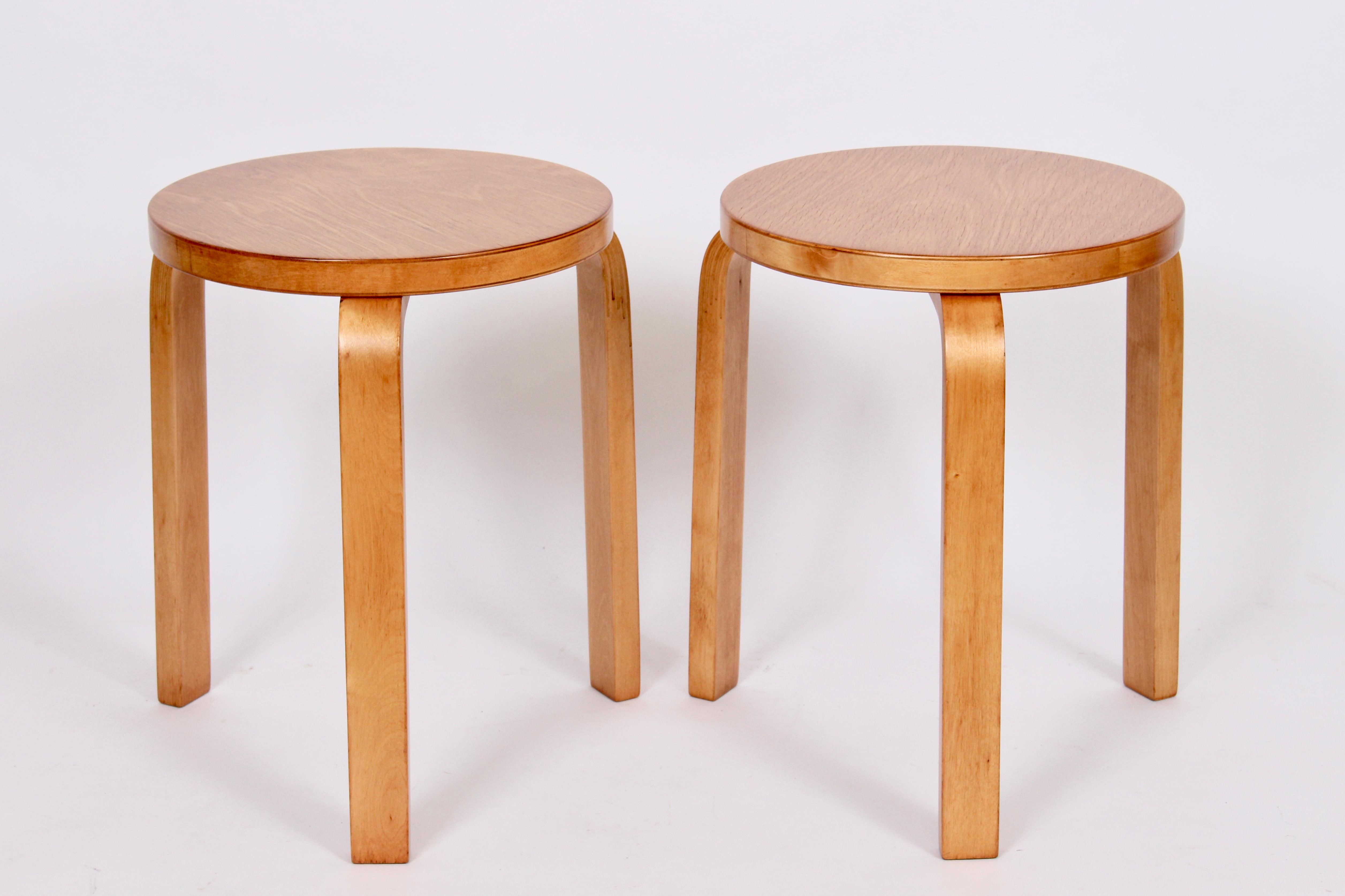 Pair of Alvar Aalto Finsven #60 Stacking Stools, 1930s 5