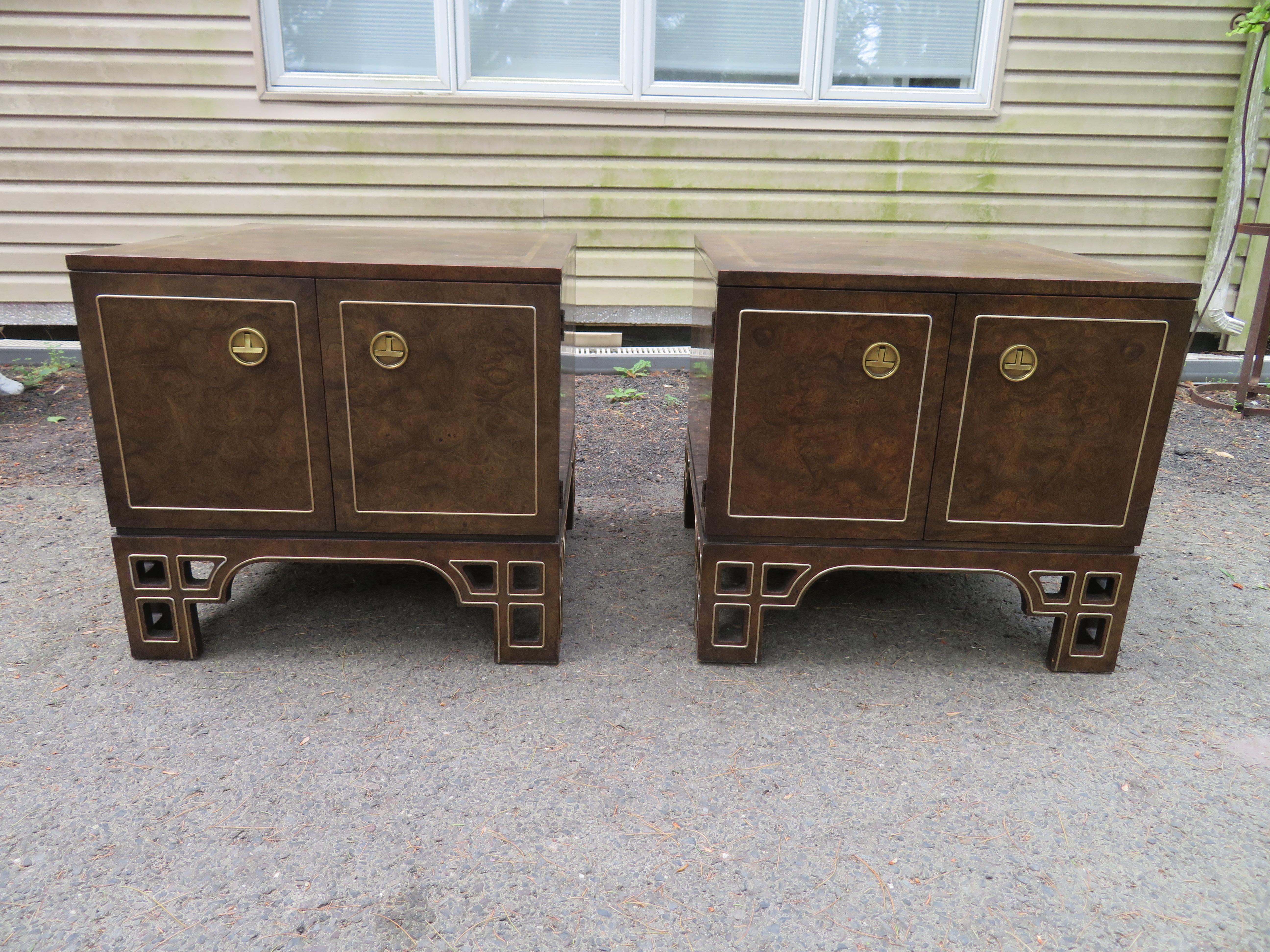 Pair Amboyna Burl Brass Mastercraft Asian End/Night Stands Mid-Century Modern For Sale 10