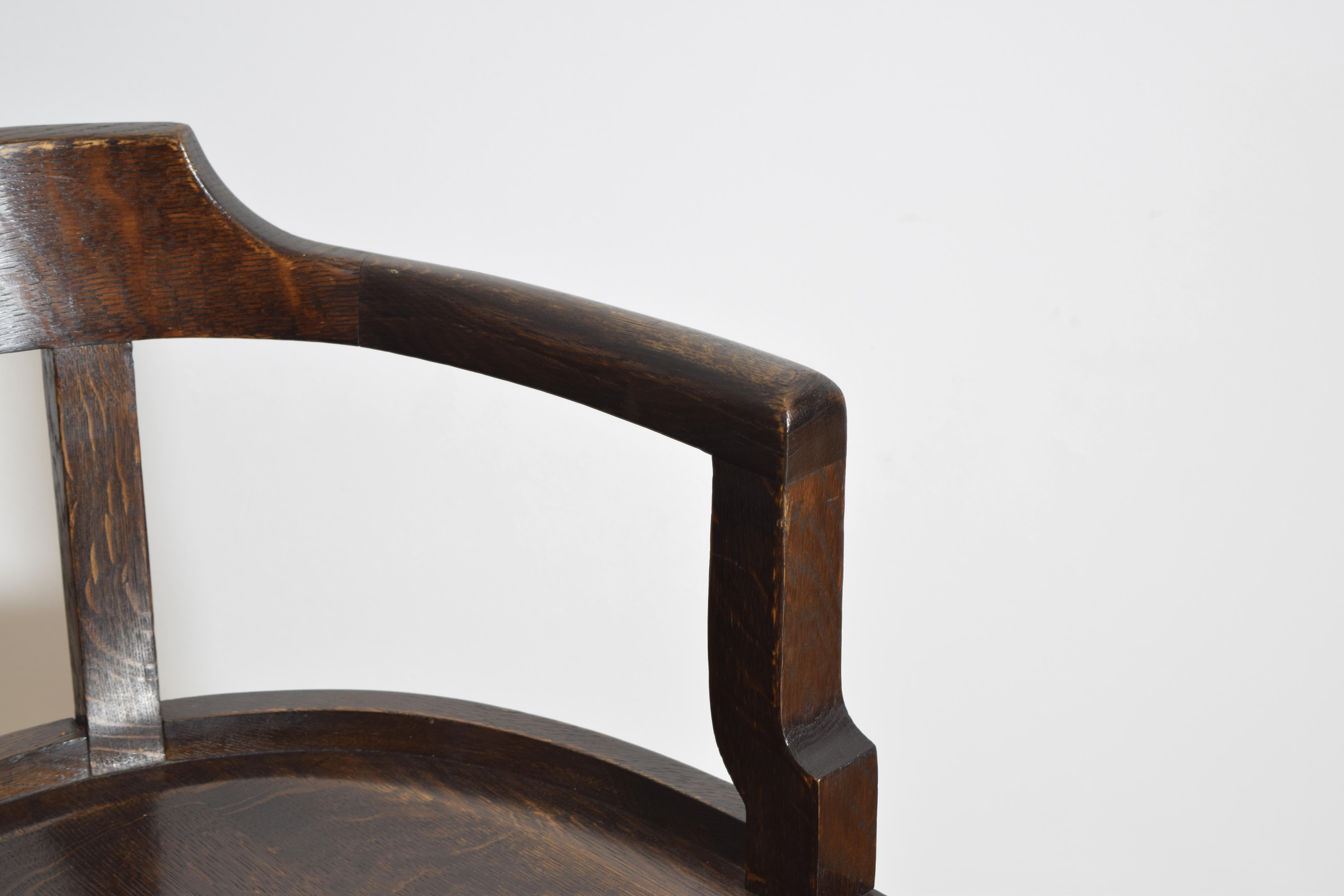 Chêne Paire de fauteuils en chêne massif de style Arts and Crafts américain, début du 20e siècle en vente
