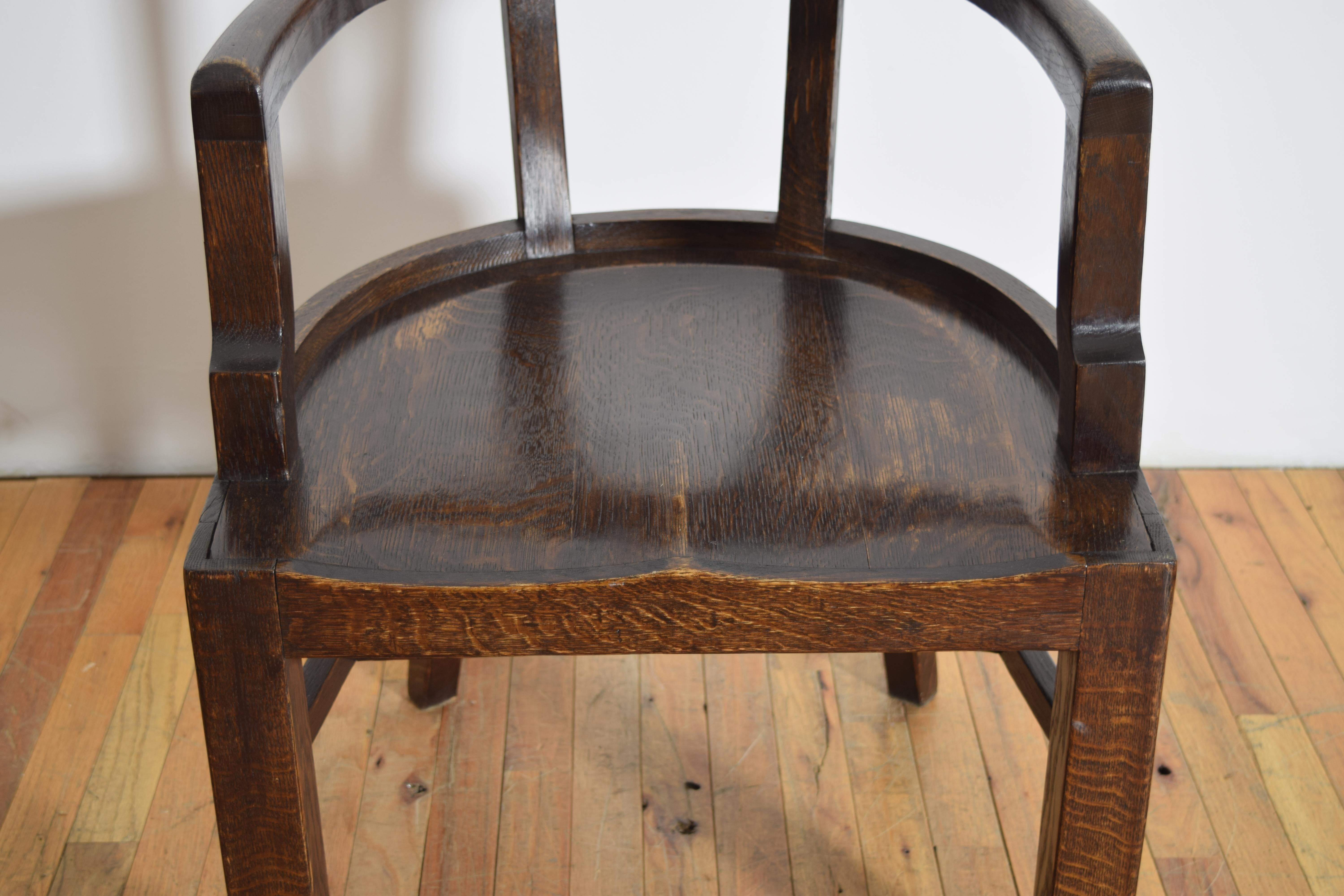 Paire de fauteuils en chêne massif de style Arts and Crafts américain, début du 20e siècle en vente 1