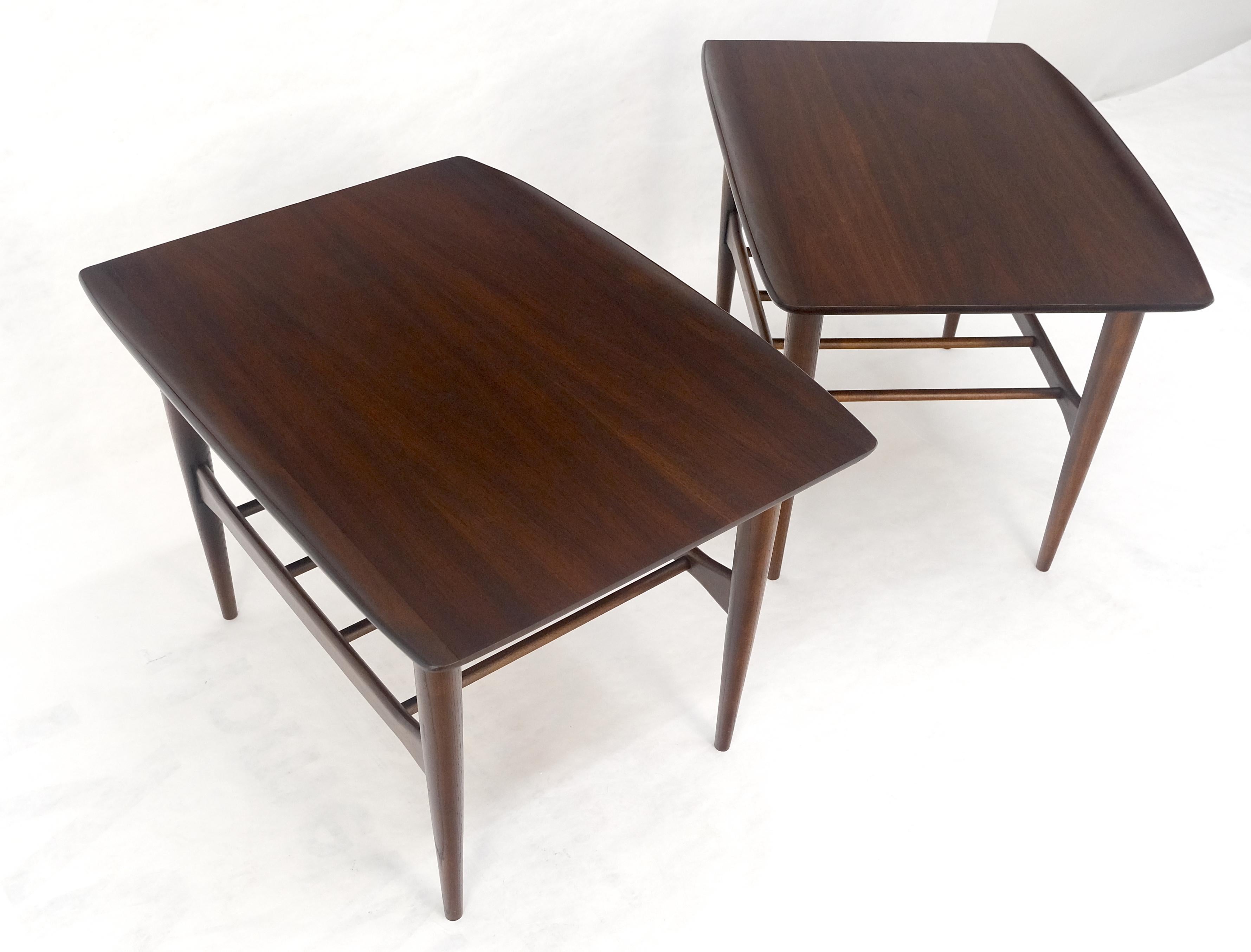 Pair American Mid Century Modern Walnut Rolled Edges End Side Tables MINT! en vente 3