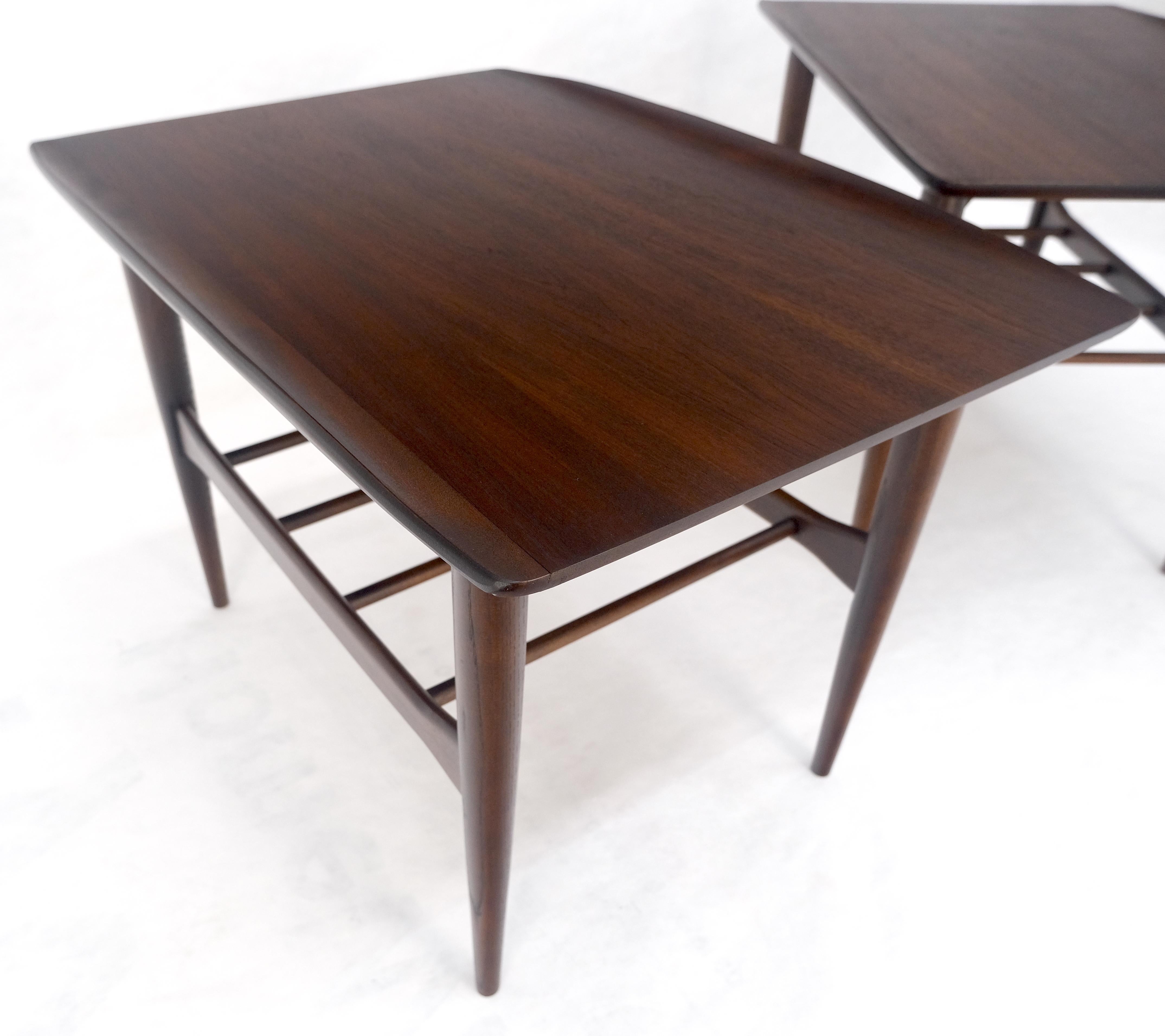 Pair American Mid Century Modern Walnut Rolled Edges End Side Tables MINT! en vente 4