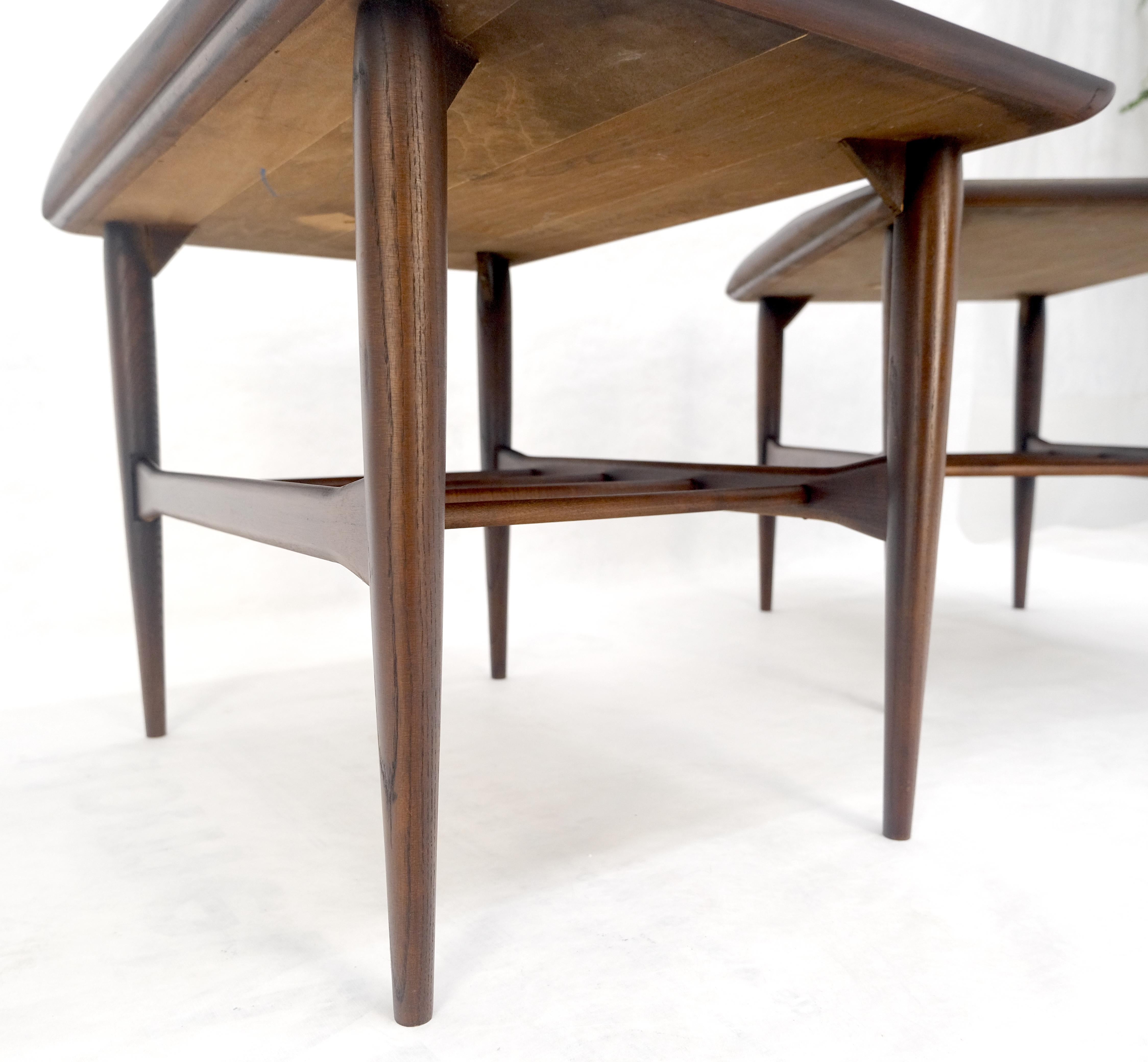 Pair American Mid Century Modern Walnut Rolled Edges End Side Tables MINT! en vente 5