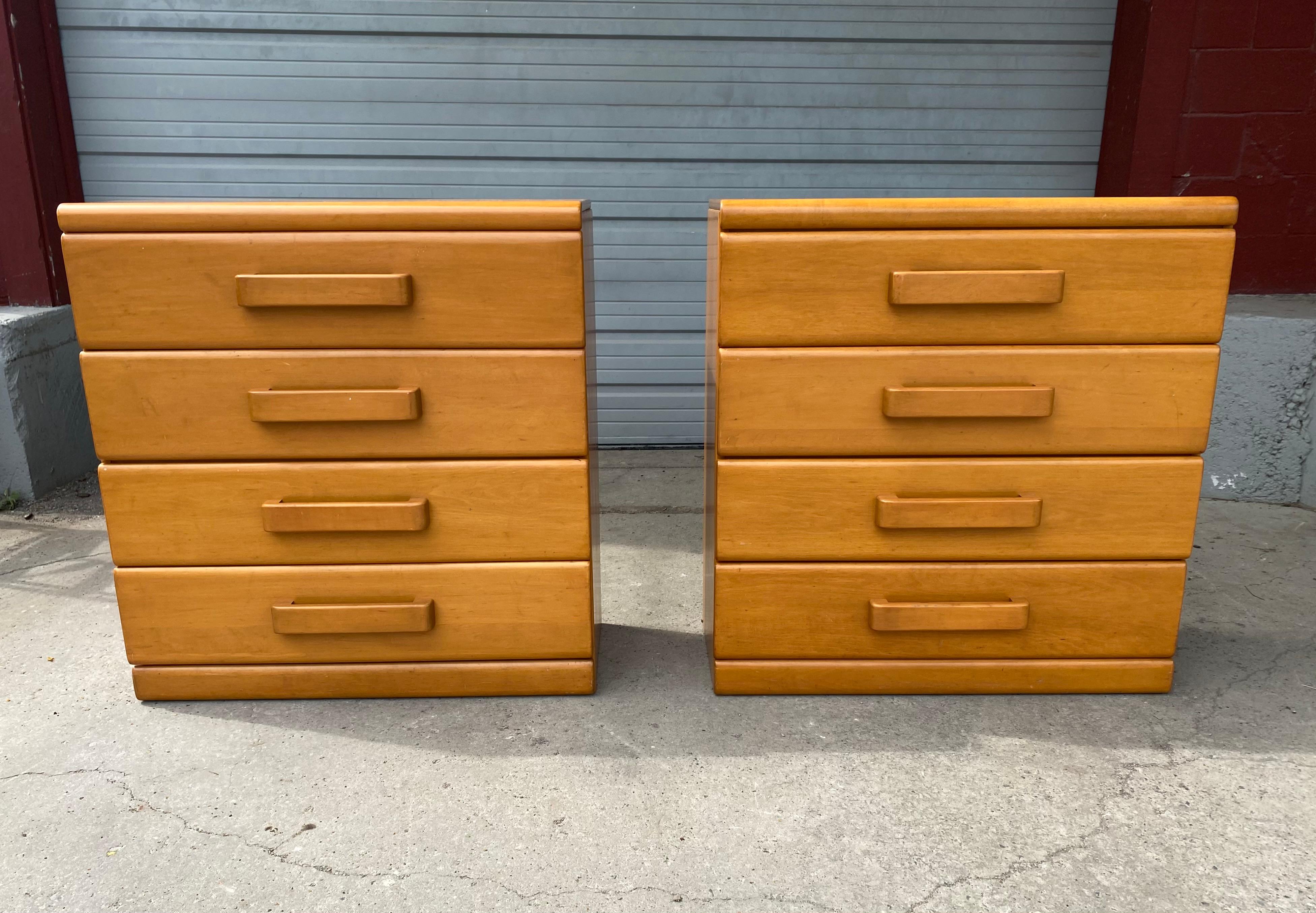 Great pair of matching 4 drawer chests designed by Russel Wright. American Modern /Conant Ball. Solid birch wood construction, stunning 1930s transitional design, from Art deco to Modern. Unusual design featuring smart pull out desk to one of the