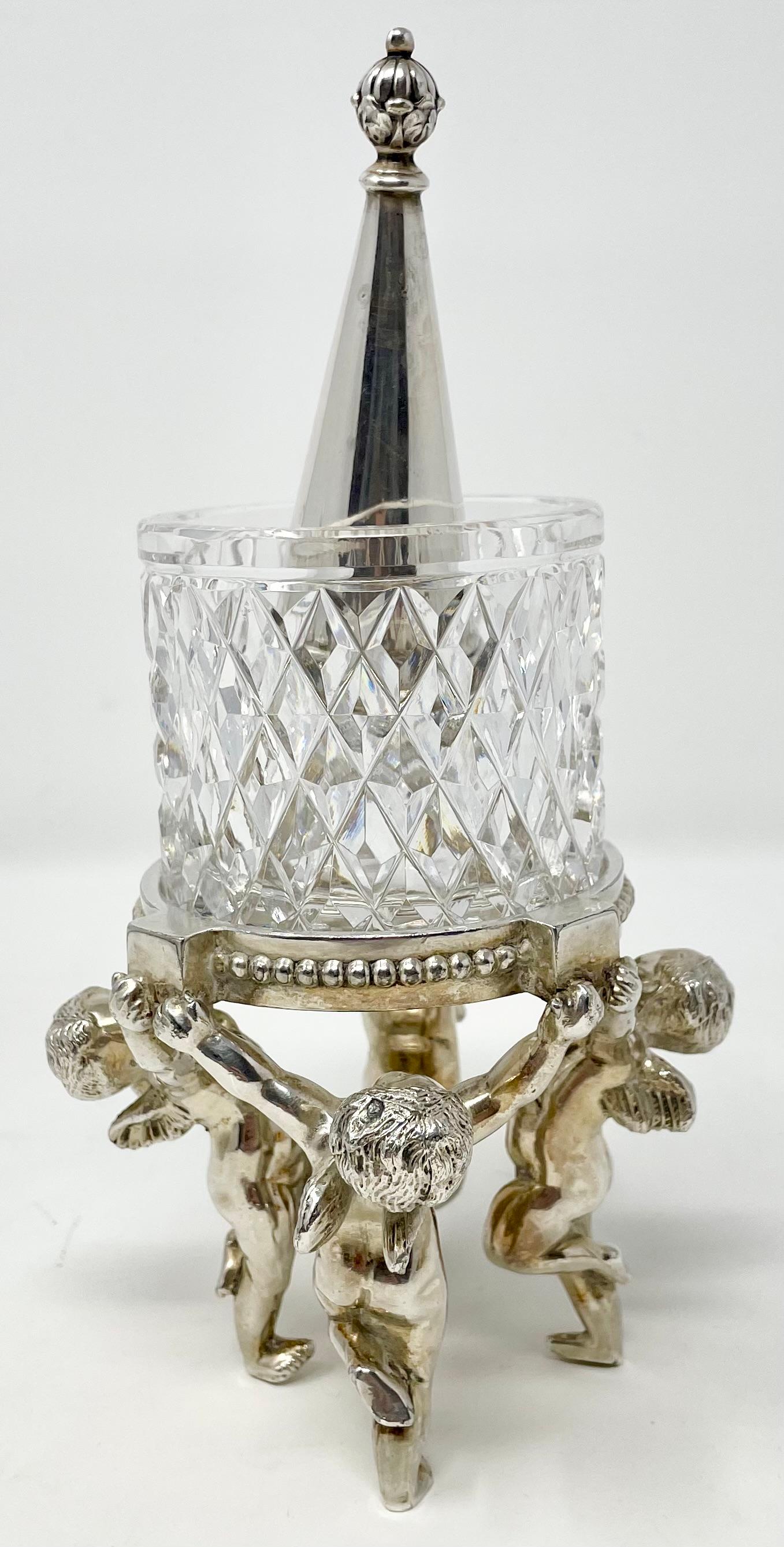 Paar amerikanische Paar amerikanische Kerzen Votives aus versilberter Bronze und geschliffenem Kristall mit Stopfen (Versilbert) im Angebot