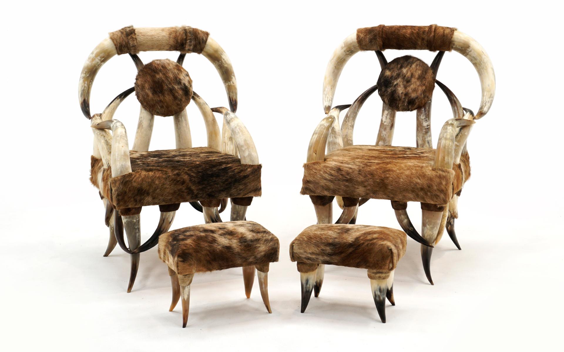 Rustic Pair American Steer Horn Chairs with Ottomans. Brown & Tan Cowhide Upholstery For Sale