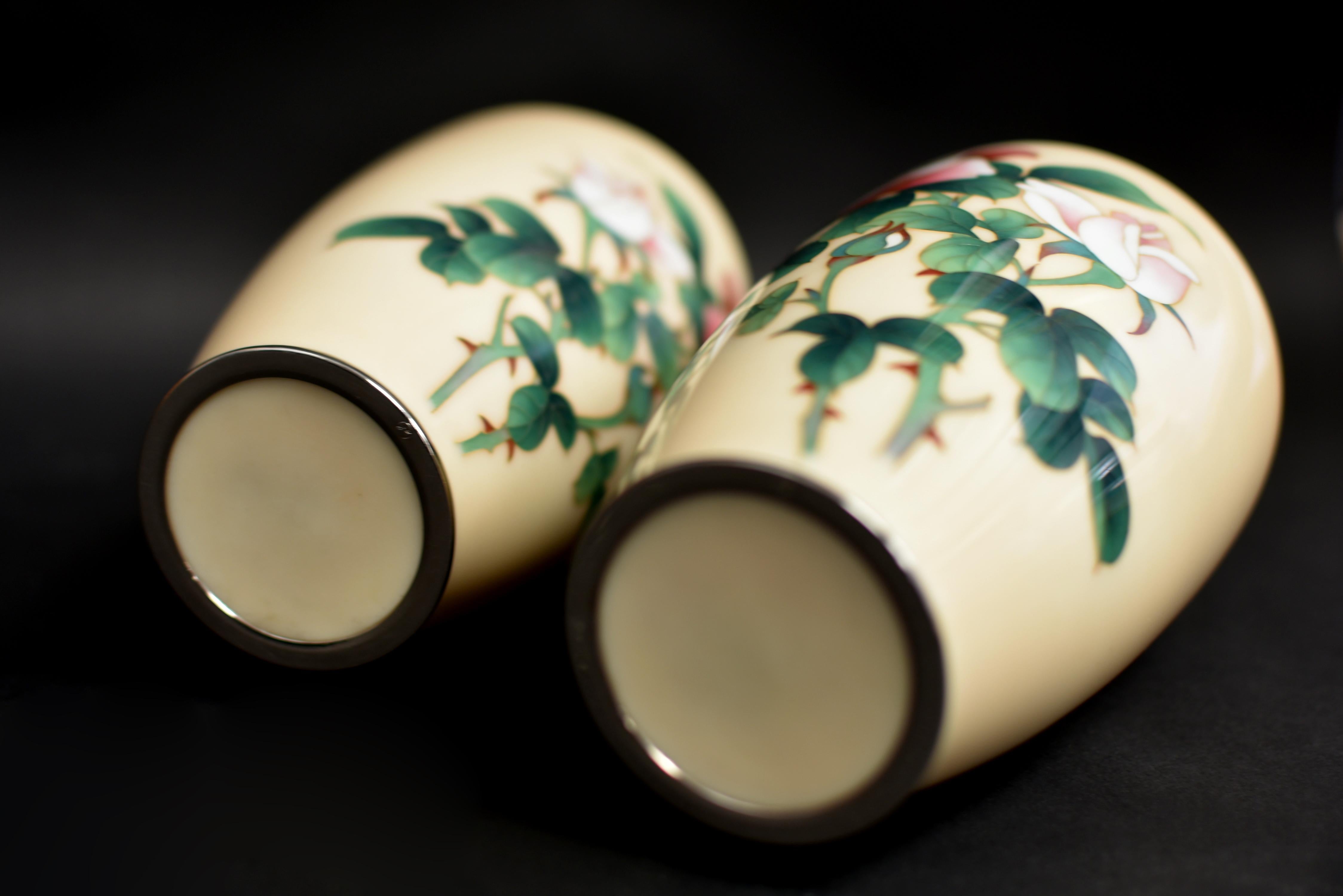 Pair Ando Jubei Signed Wireless Cloisonné Vases with Roses For Sale 11