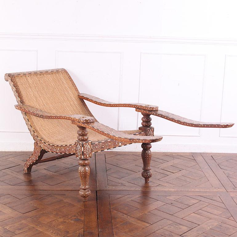 Pair of Anglo-Indian Inlaid Teak Plantation Chairs In Good Condition In Vancouver, British Columbia
