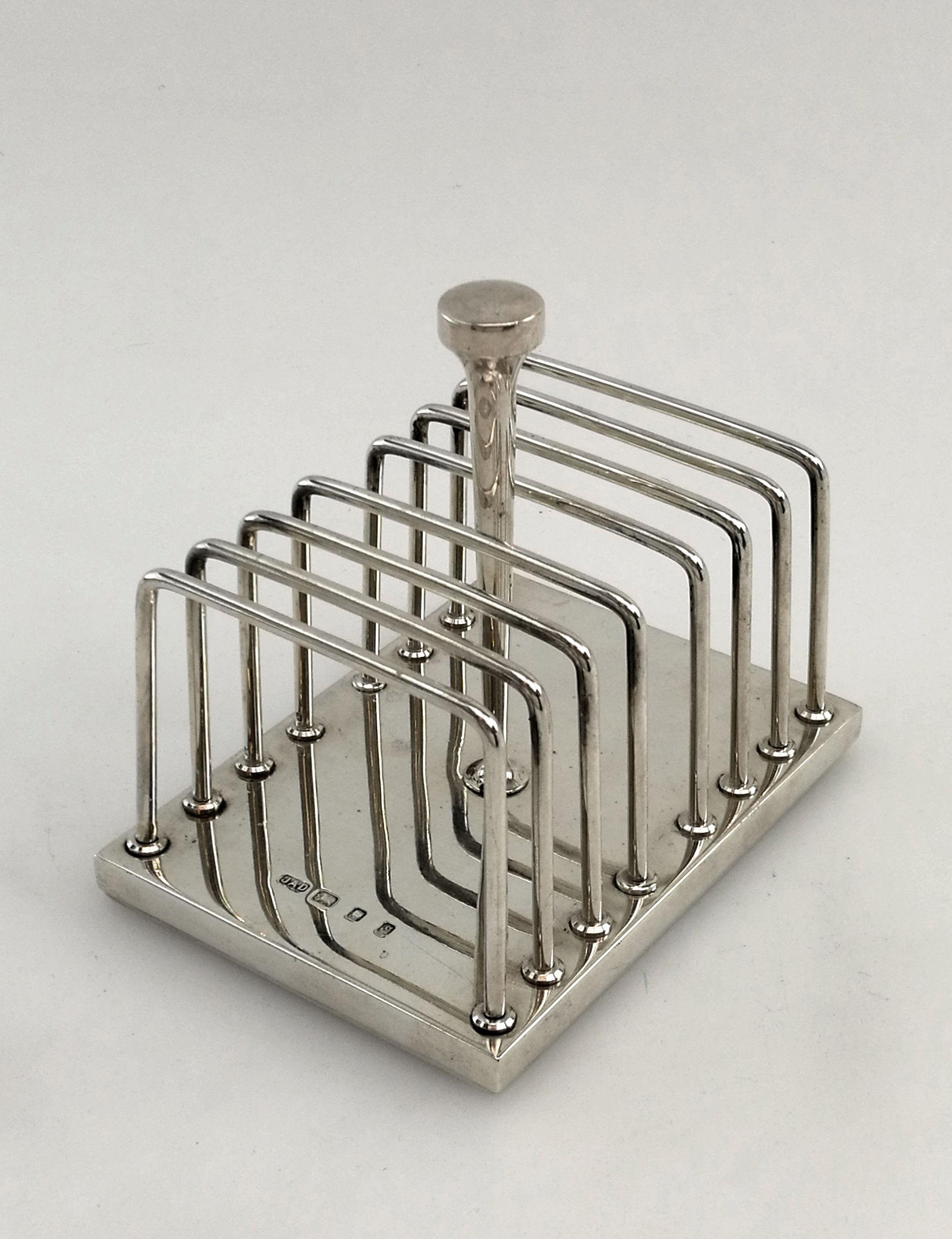Pair of Anthony Elson Designed Toast Racks 1973 Post War Modernist Design In Good Condition In London, GB
