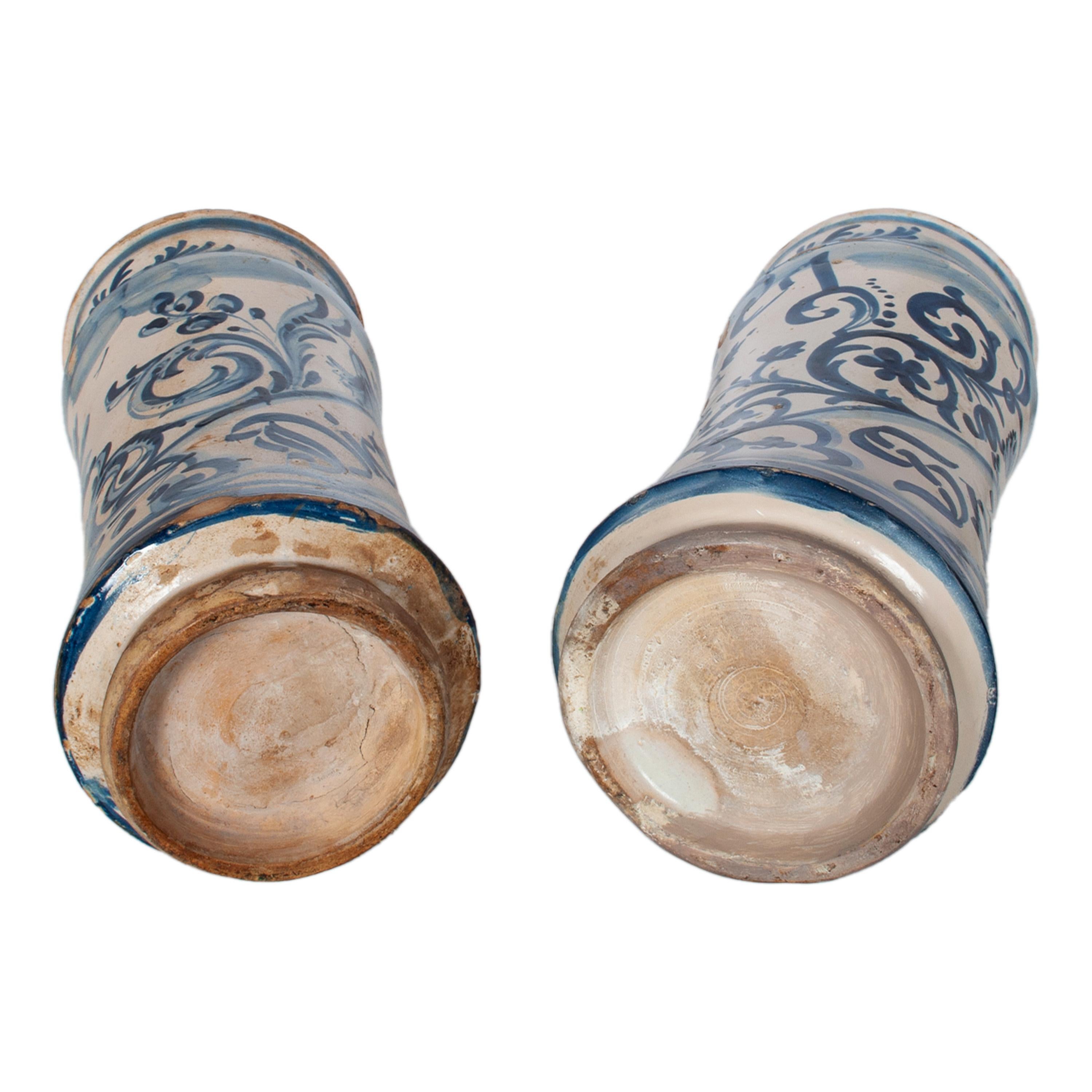 Pair Antique 17th Century Spanish Blue & White Pottery Albarelli Drug Jars 1680 For Sale 5