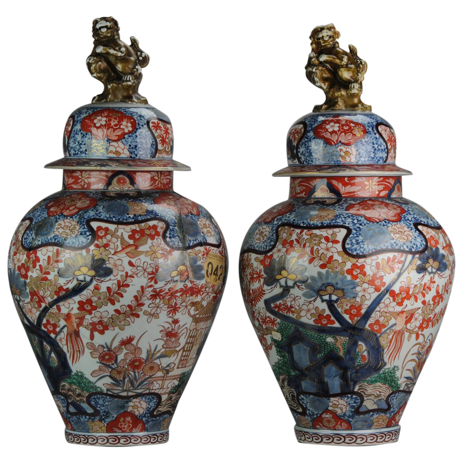 Japanese Imari Porcelain Vase For Sale at 1stDibs