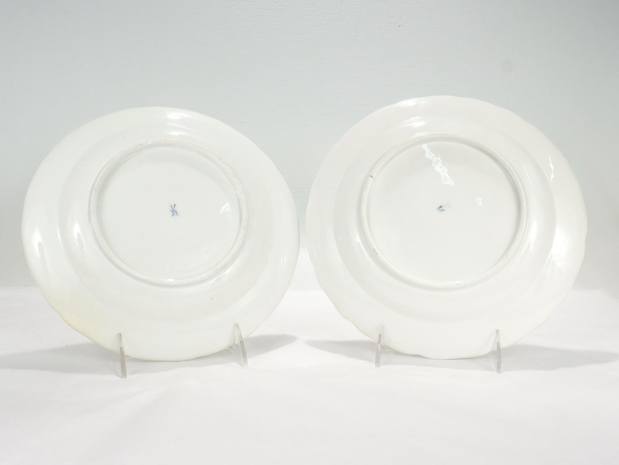 Pair Antique 18c Meissen Neuer Ausschnitt Porcelain Plates with Deutsche Blumen For Sale 1