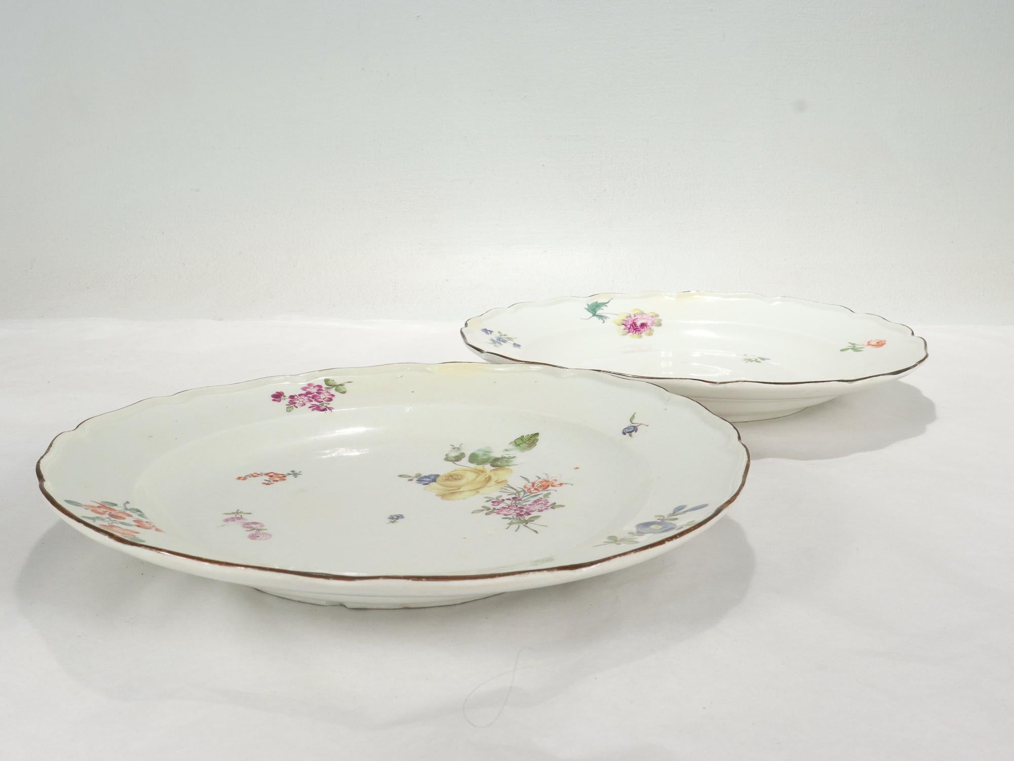 Pair Antique 18c Meissen Neuer Ausschnitt Porcelain Plates with Deutsche Blumen For Sale 2