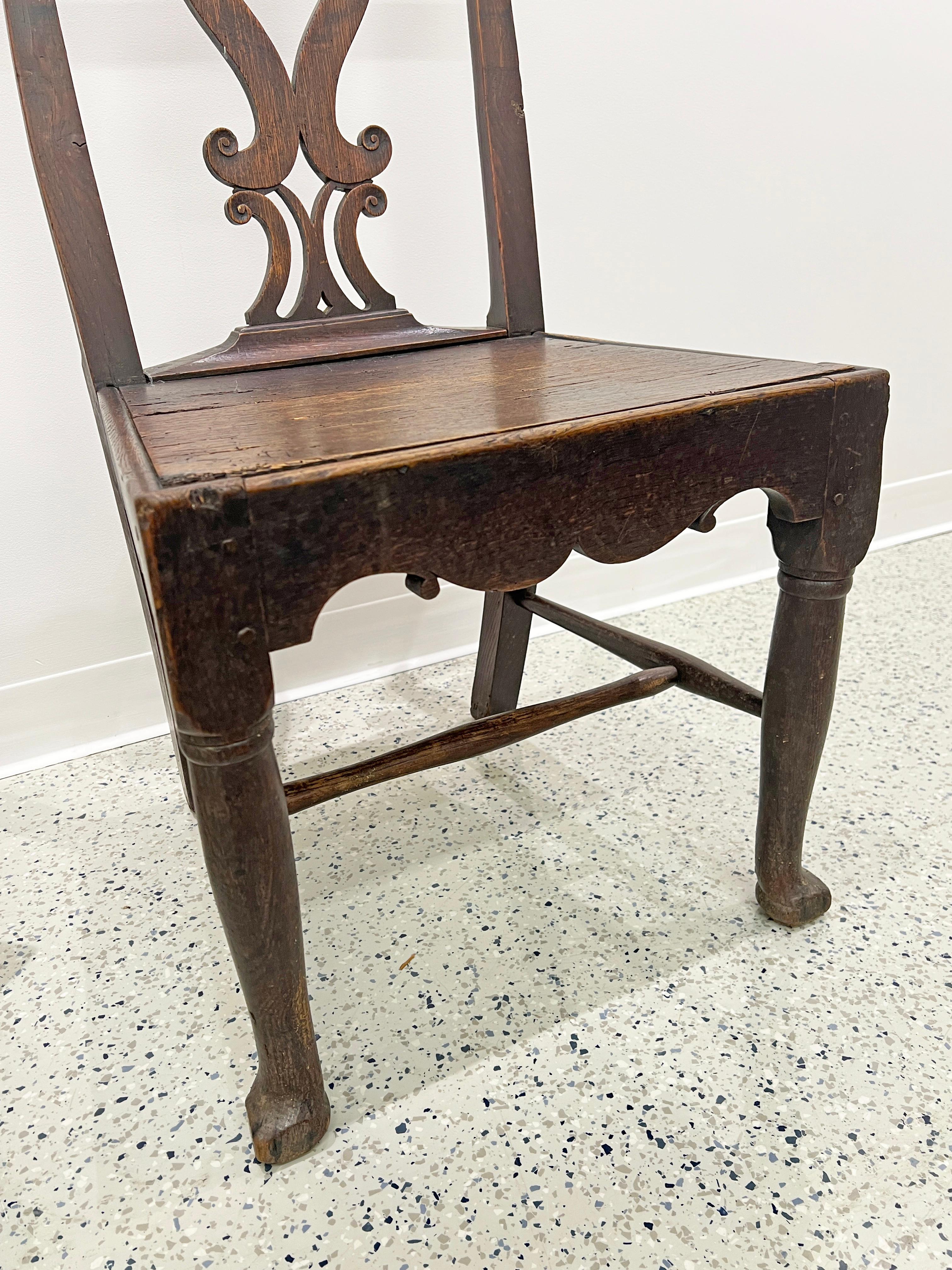 Pair Antique 18th Century Irish Oak Chippendale Side Chairs with Celtic Carving For Sale 4