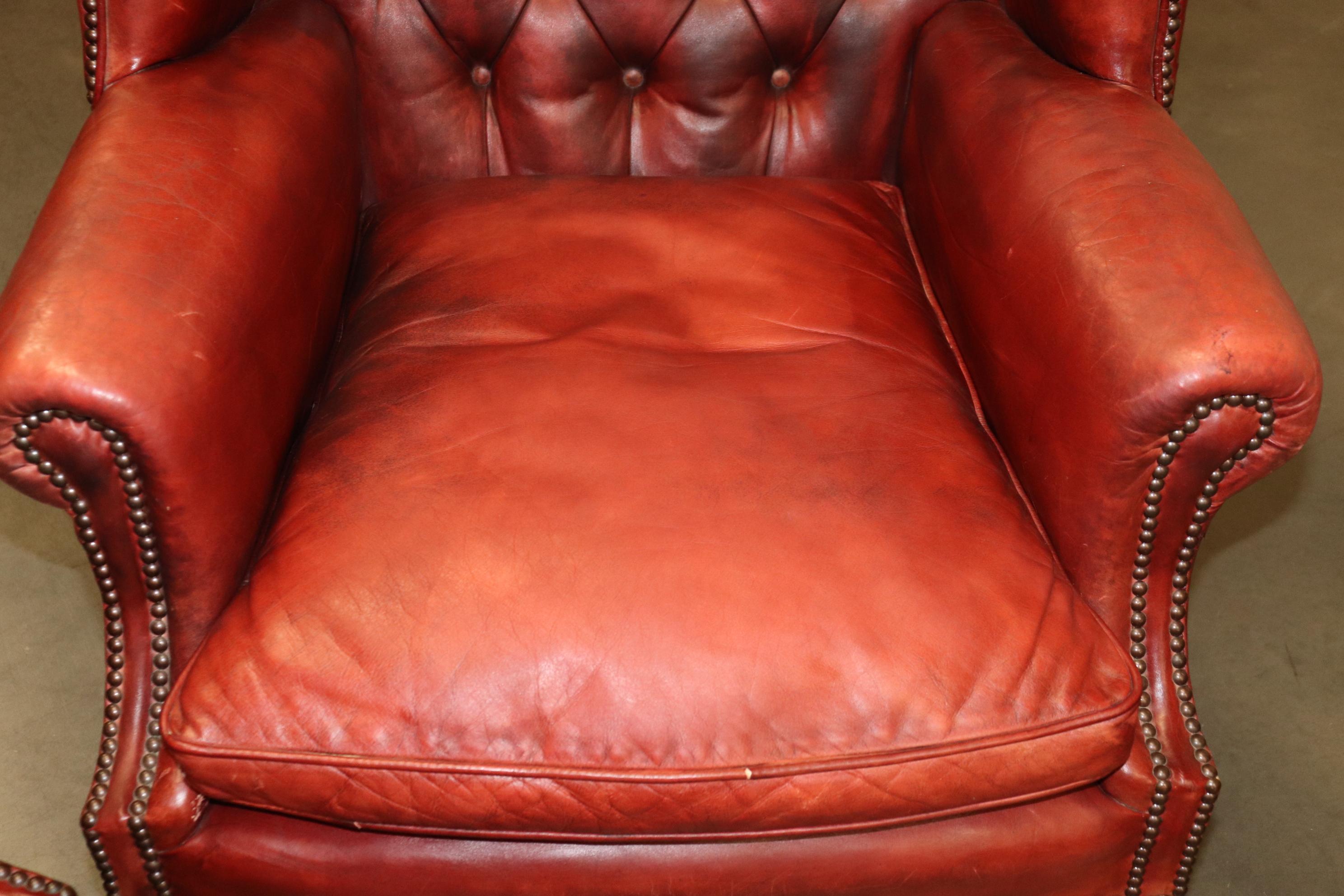Pair Antique 1920s Era Red Leather Chertfield Tufted Georgian Wingback Chairs 4