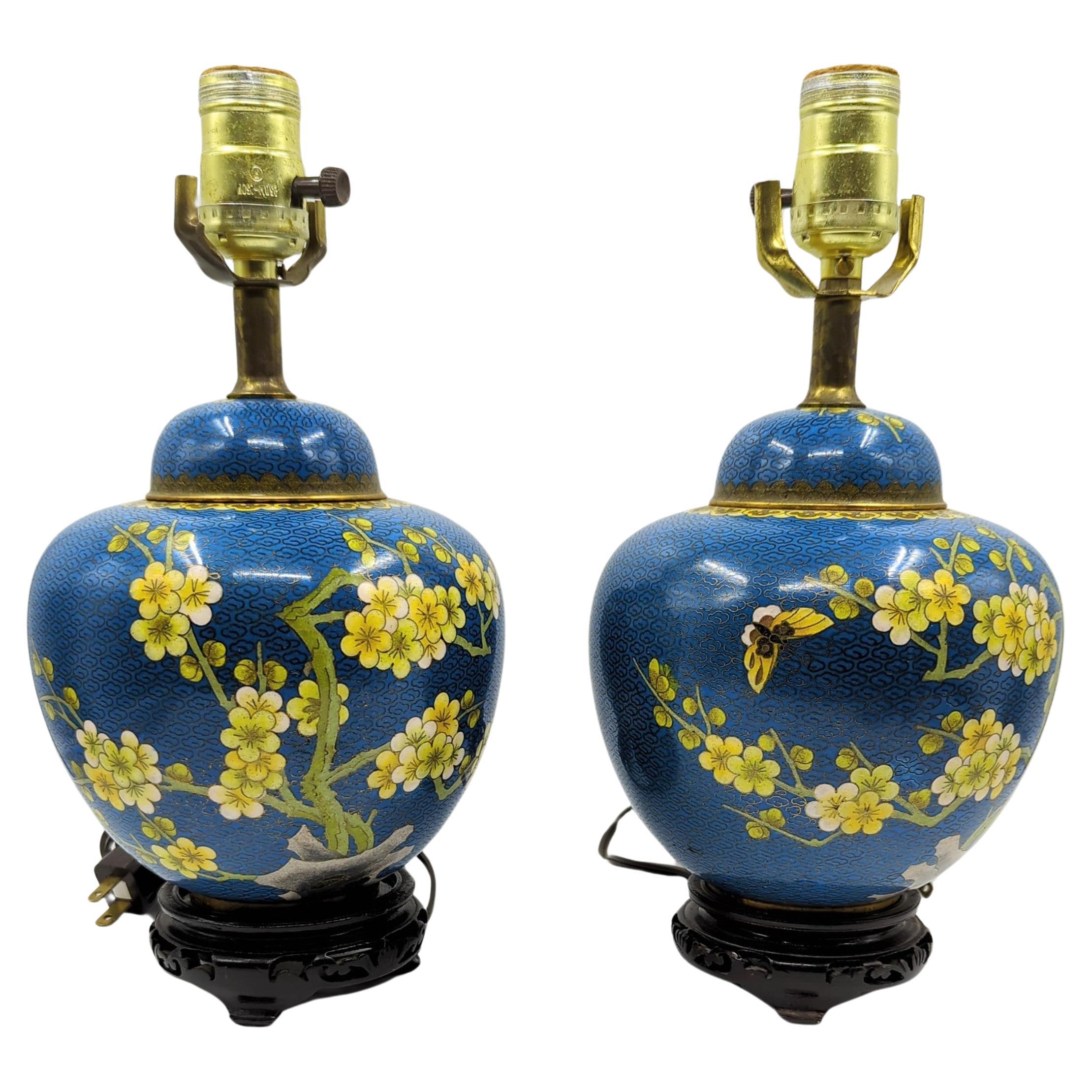 Paar antike chinesische vergoldete Cloisonné-Tischlampen aus Prunus-Gingerglas mit Deckel aus dem 19. Jahrhundert im Angebot 7