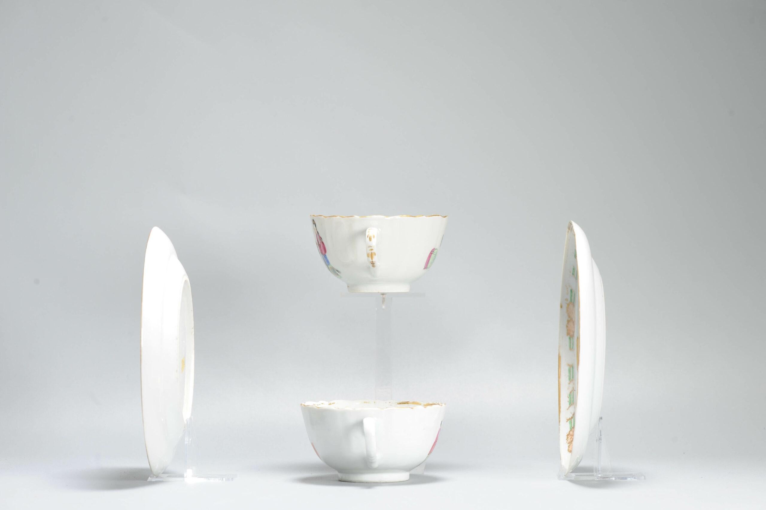 Porcellana COPPIA Antica tazza e piatto in porcellana cinese del XIX secolo con figure Qing Daoguang in vendita