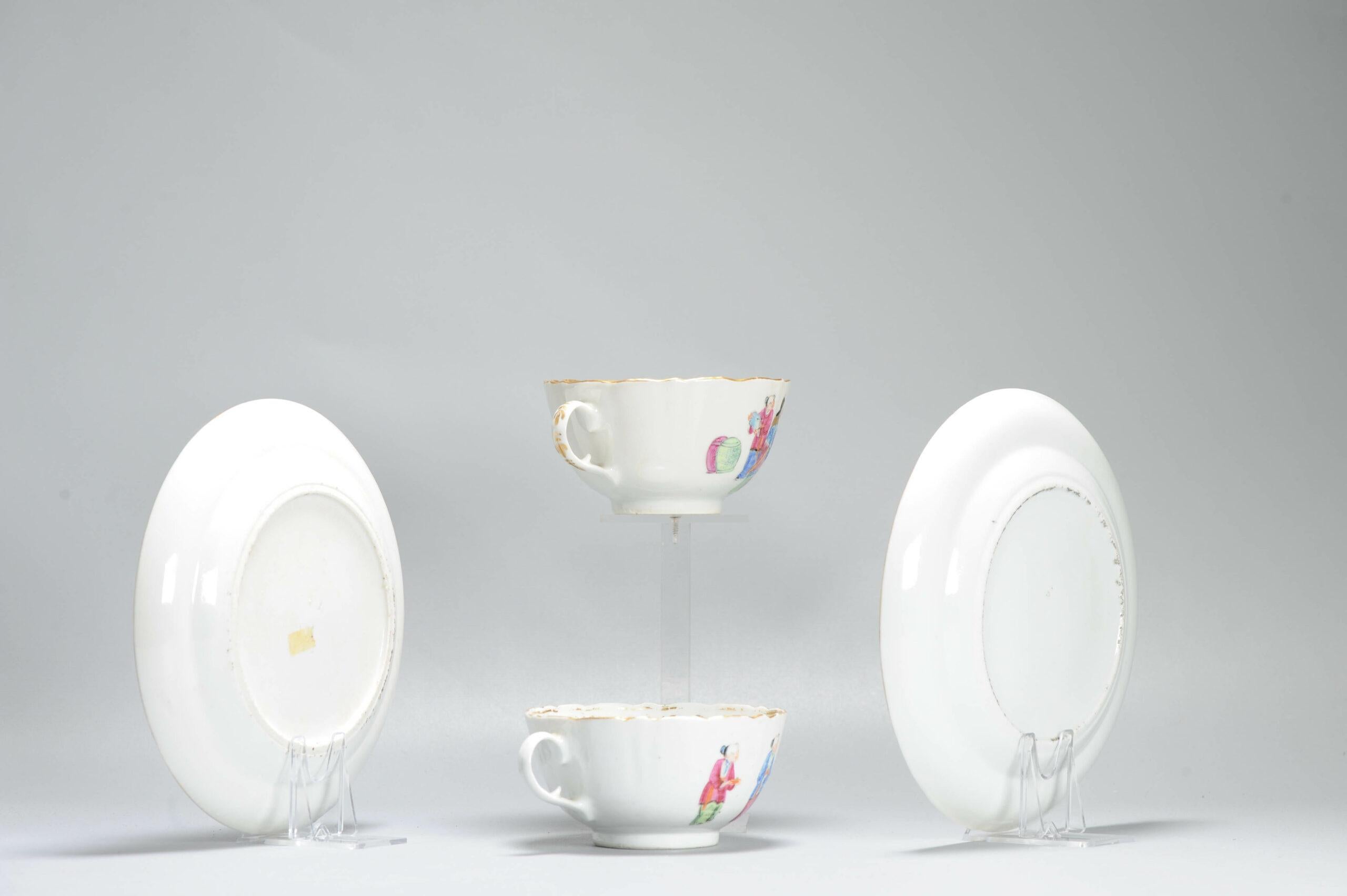 COPPIA Antica tazza e piatto in porcellana cinese del XIX secolo con figure Qing Daoguang in vendita 1