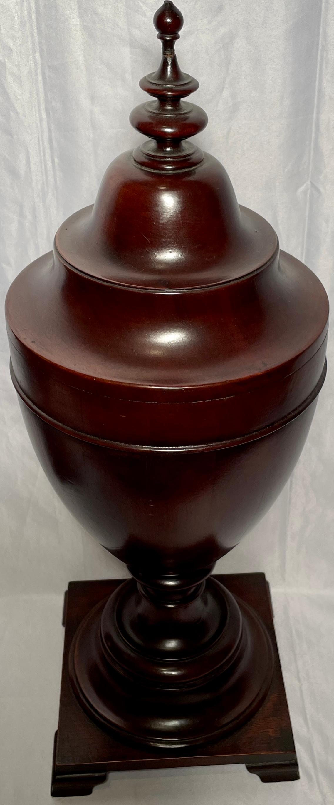 Pair Antique 19th Century English Mahogany Cutlery Urns / Knife Boxes Circa 1890 In Good Condition For Sale In New Orleans, LA