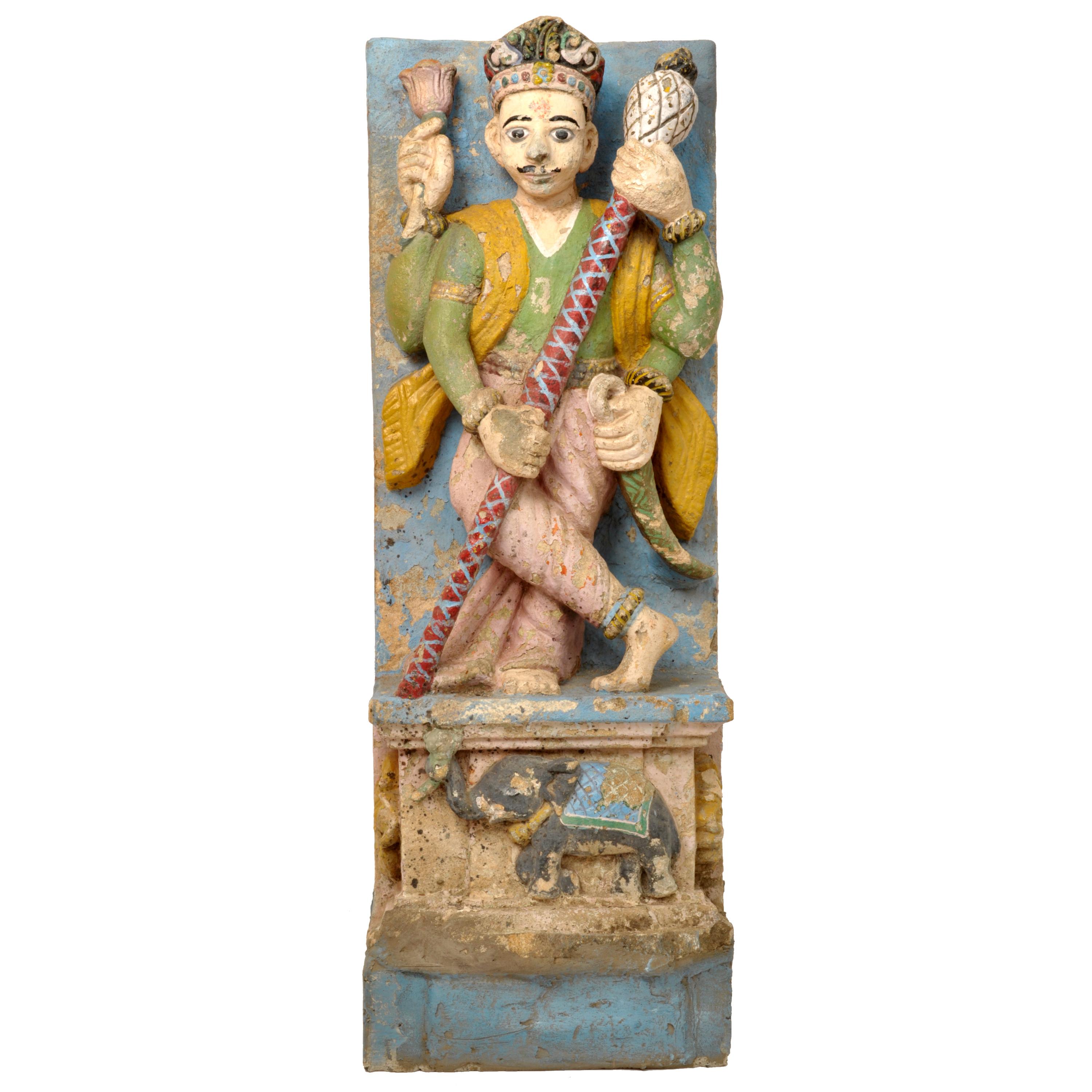 Paar antike indische hinduistische geschnitzte Tempelschutzstatuen aus Stein aus dem 19. Jahrhundert, 1850 im Angebot 4