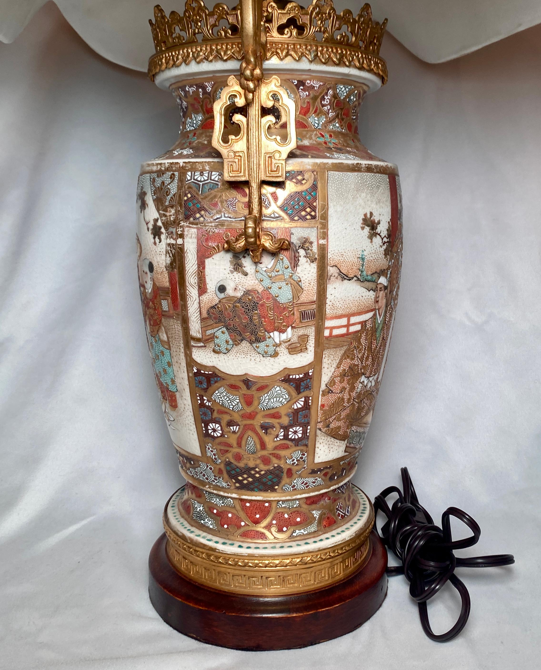 Pair of Antique 19th Century Japanese Porcelain Urns Made Into Lamps For Sale 1