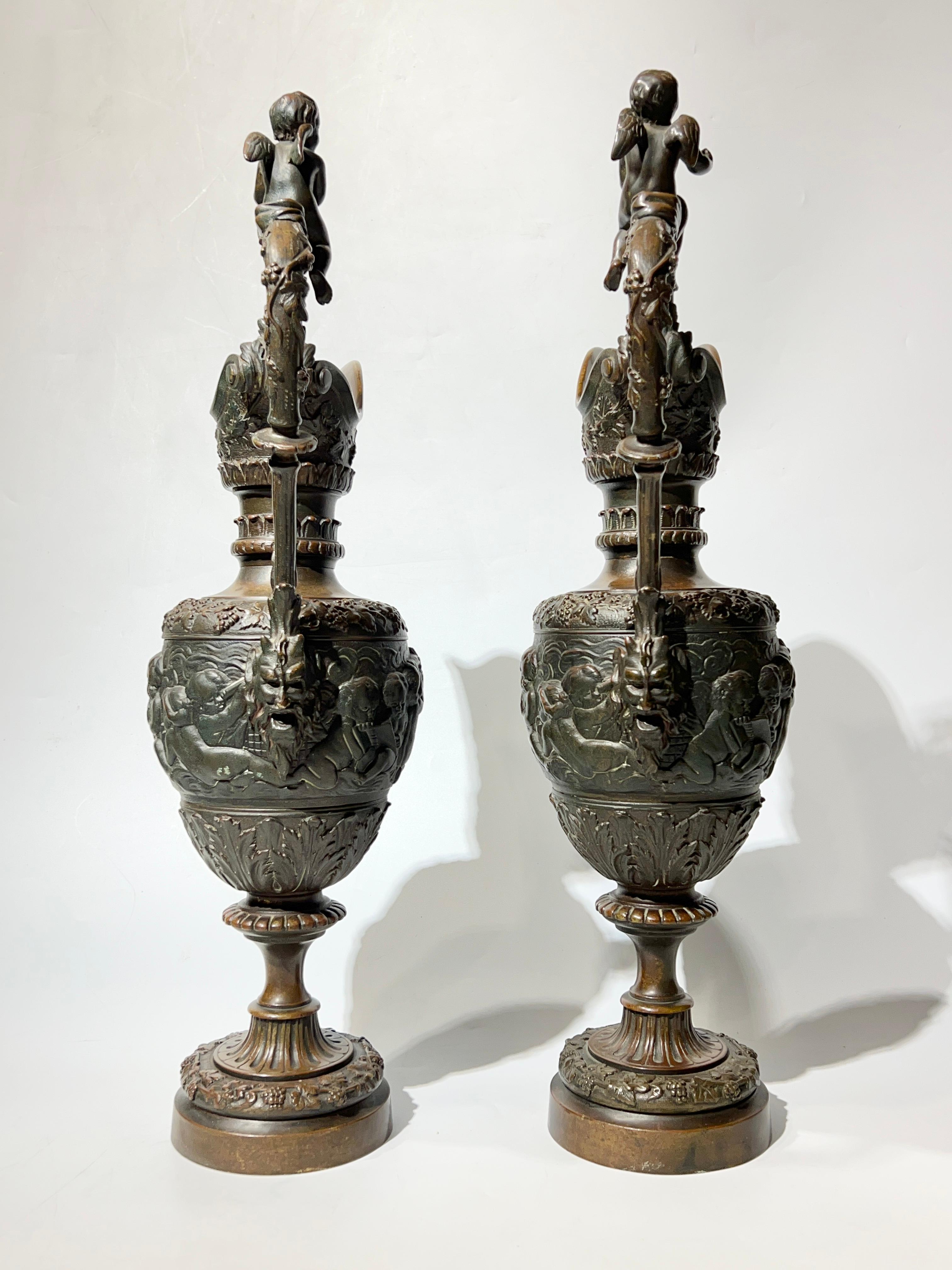 Coppia di antiche rondelle neoclassiche in bronzo del XIX secolo in vendita 5