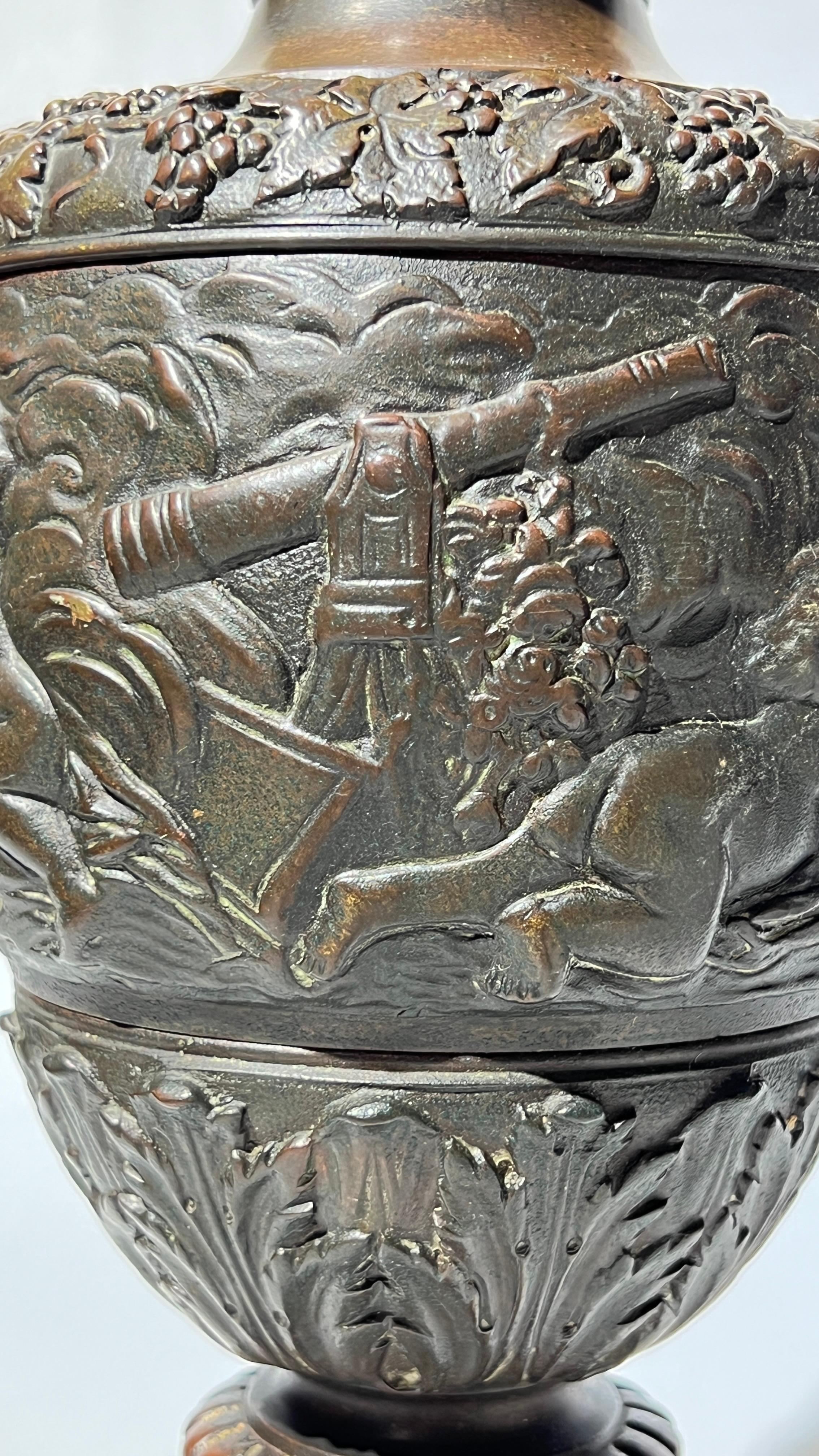 Neoclassico Coppia di antiche rondelle neoclassiche in bronzo del XIX secolo in vendita