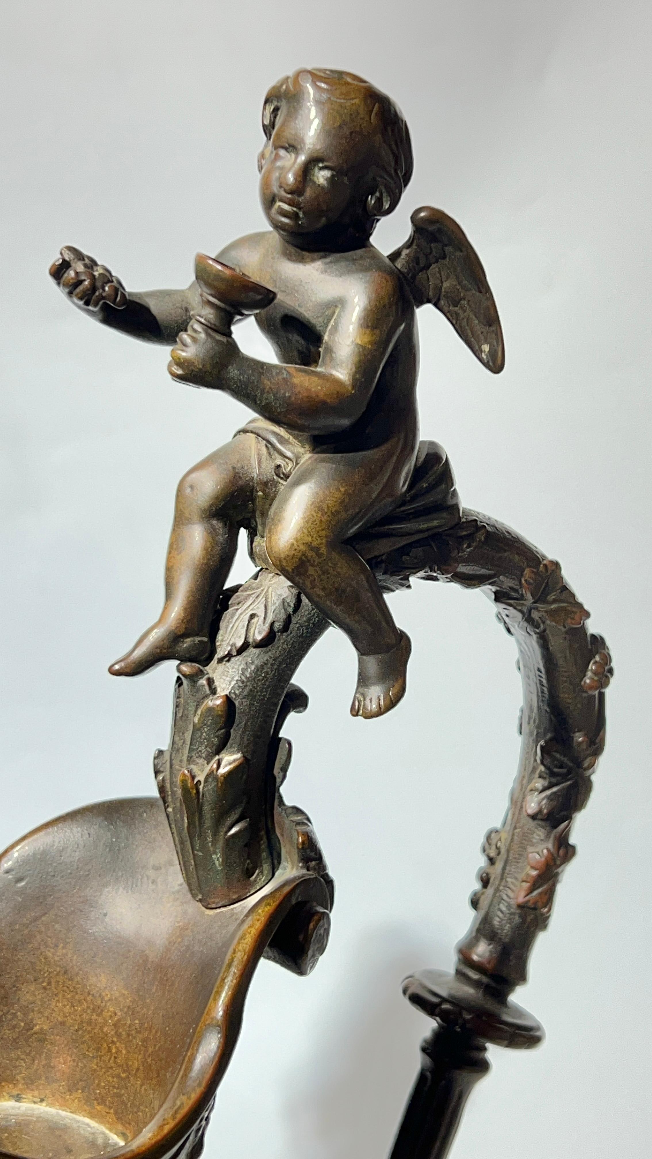 Bronzo Coppia di antiche rondelle neoclassiche in bronzo del XIX secolo in vendita