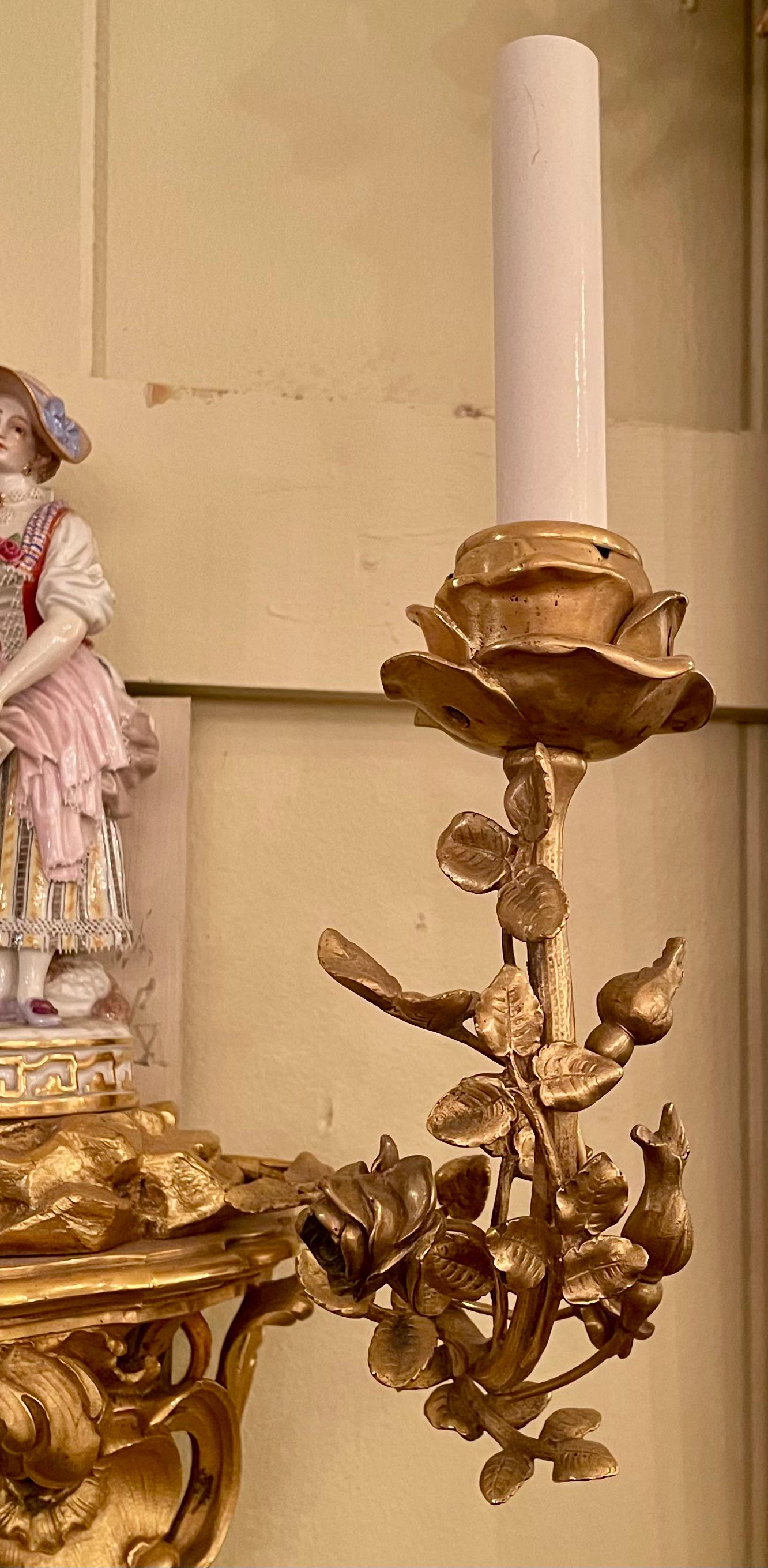 Pair Antique 19th Century Ormolu Sconces with Rare Meissen Porcelain Figurines In Good Condition For Sale In New Orleans, LA