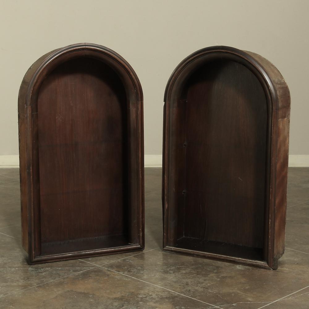 Pair Antique Arched Architectural Niches In Good Condition For Sale In Dallas, TX
