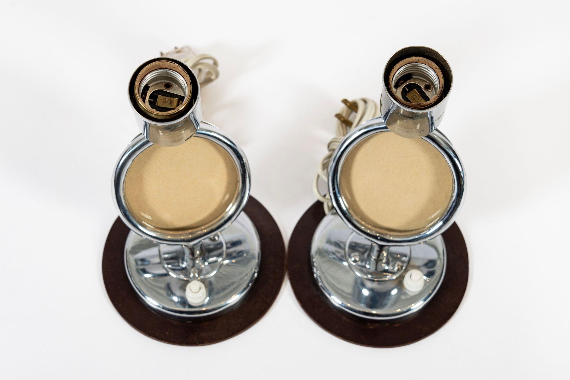 Pareja de Lámparas de Mesa Antiguas Art Decó Bauhaus con Insertos de Cristal para Fotos en venta 1