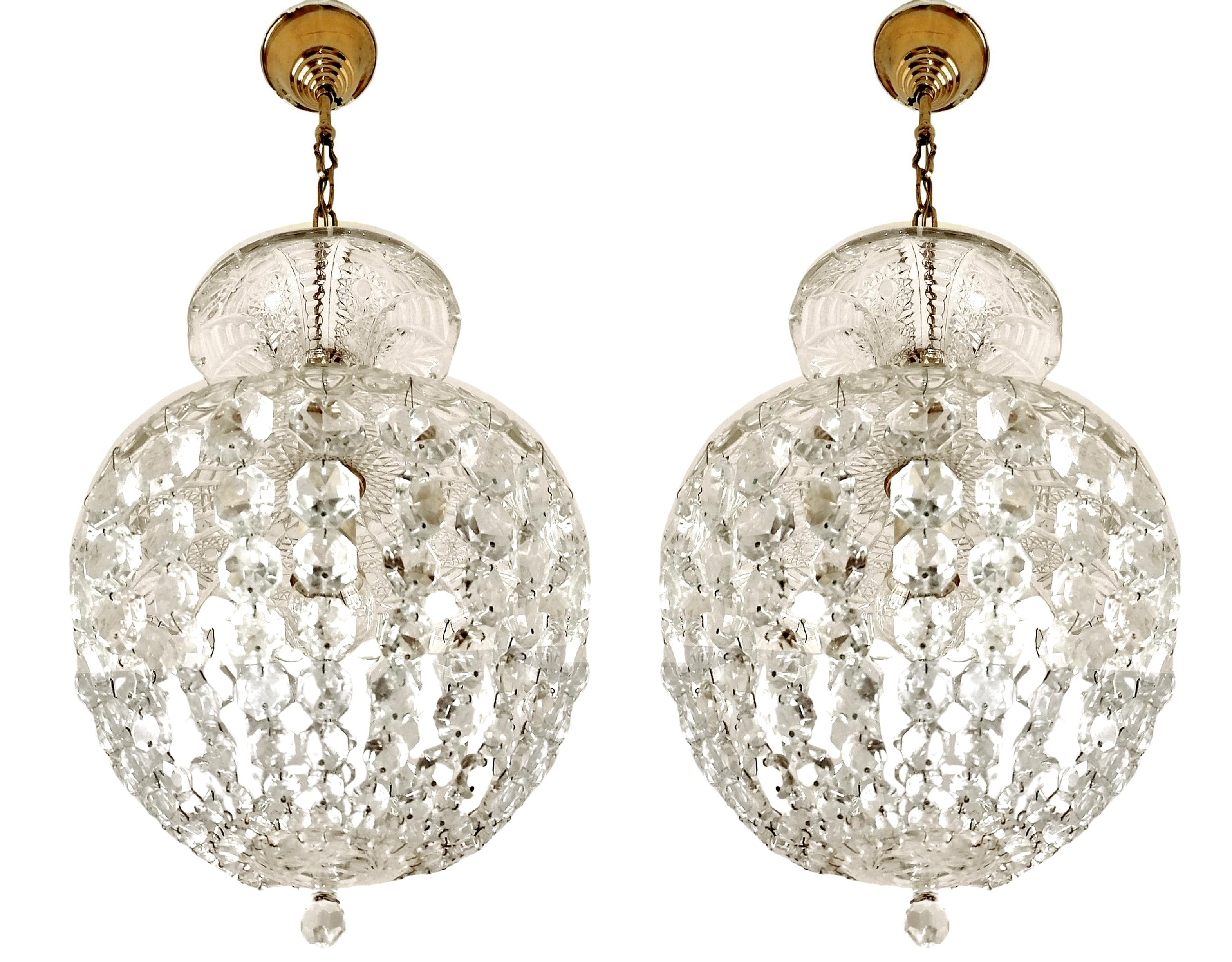 Pair of Antique French Pendant Baccarat Style Crystal Basket Chandelier
Dimensions:
Diameter 11.03 in/28 cm
Height 31.5 in (chain = 11.81) / 80 cm (chain = 30 cm)
One light bulbs E27, good working condition
Assembly required.