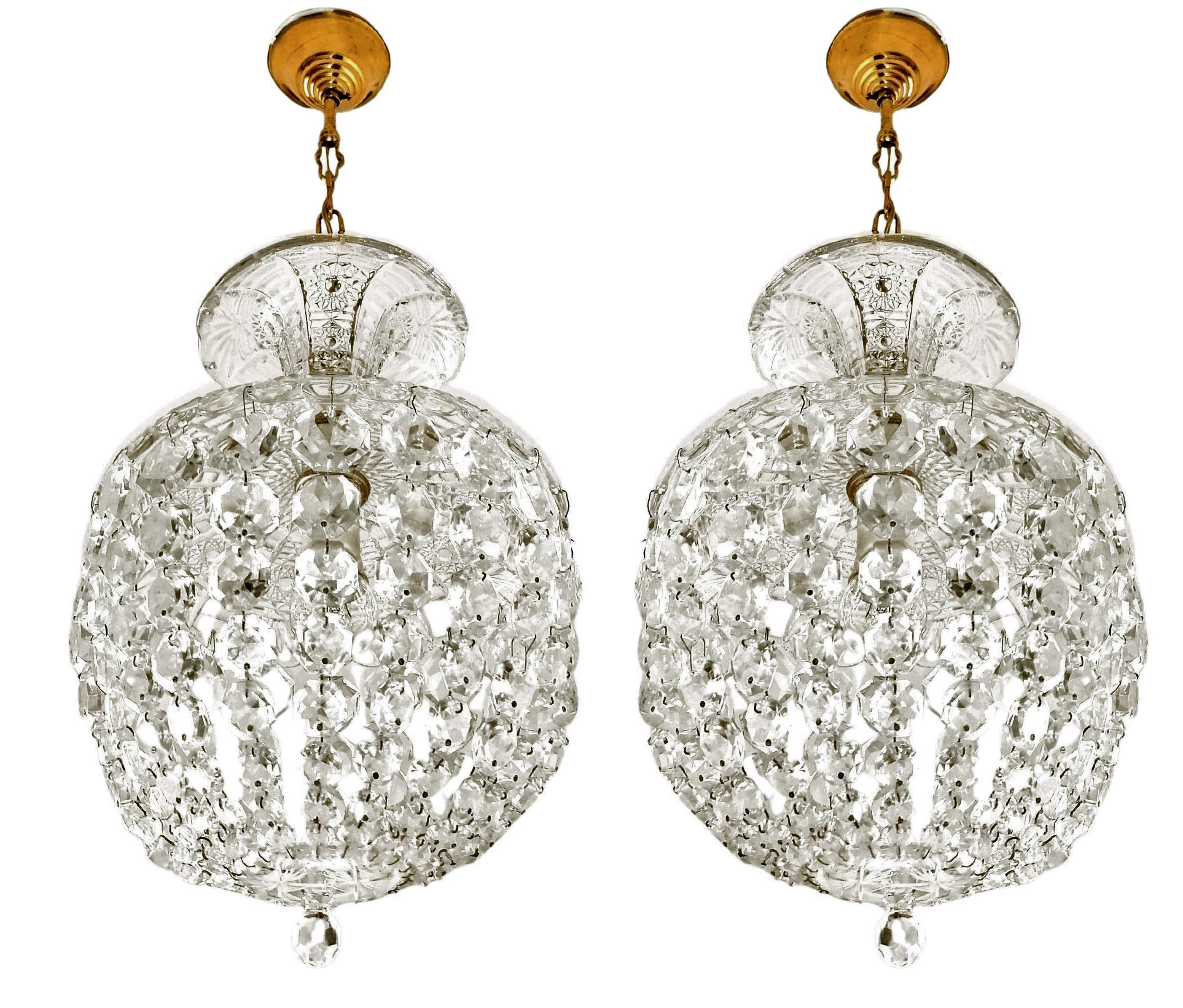 Pair Antique Art Deco French Pendant Baccarat Style Crystal Basket Chandeliers In Good Condition For Sale In Coimbra, PT