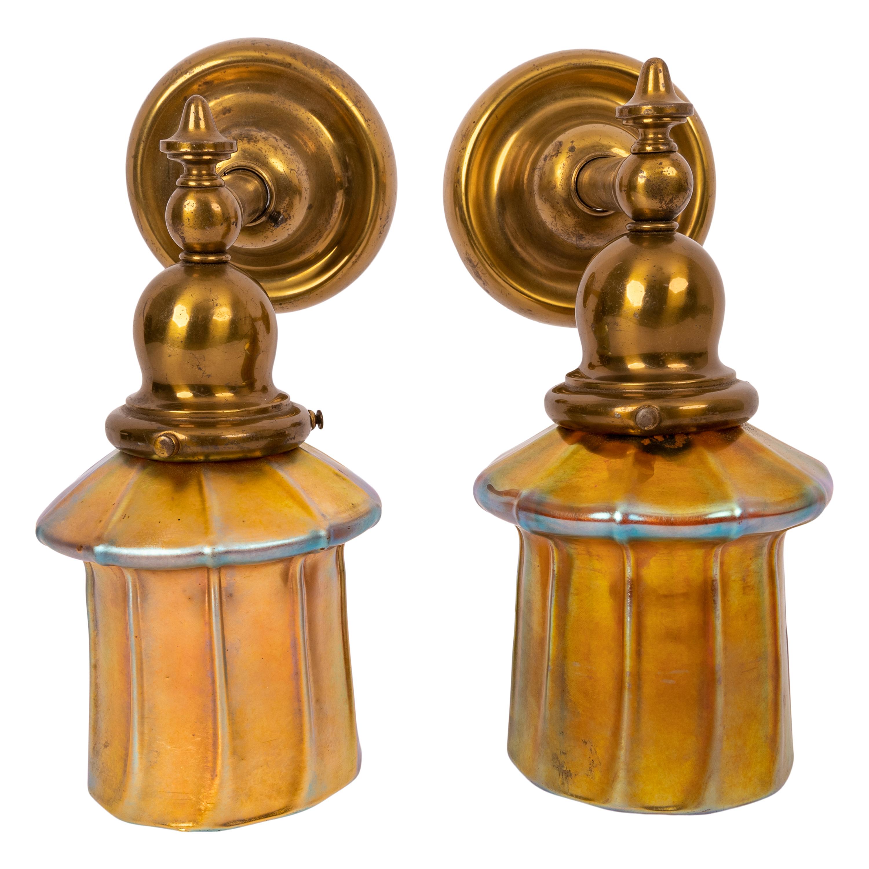 Pair Antique Arts & Crafts Mission Brass Gold Aurene Steuben Glass Wall Sconces In Good Condition In Portland, OR