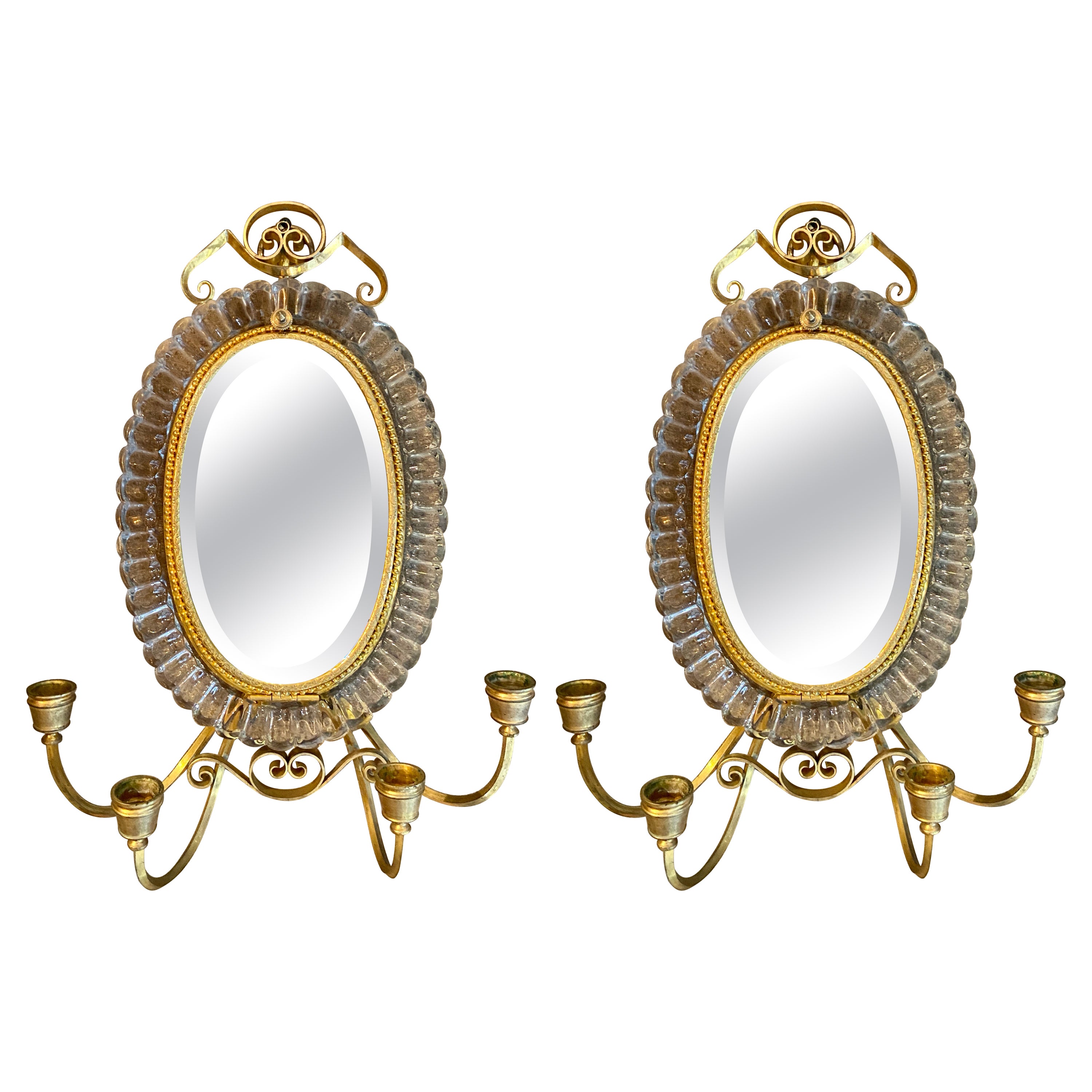 Par de Apliques Antiguos de Cristal de Baccarat, Bronce Dorado y Espejo Ajustable Ca. 1910s en venta