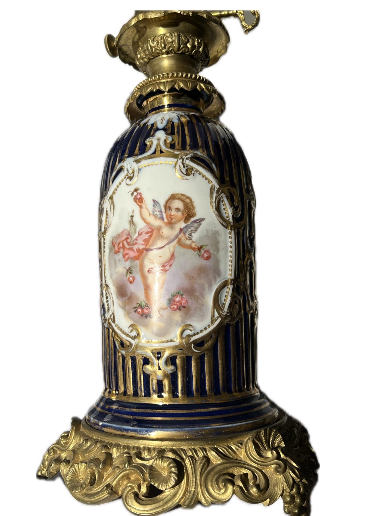 Bronze Pair Antique Belle Époque French Vieux Paris Blue Porcelain Converted Oil Lamps For Sale