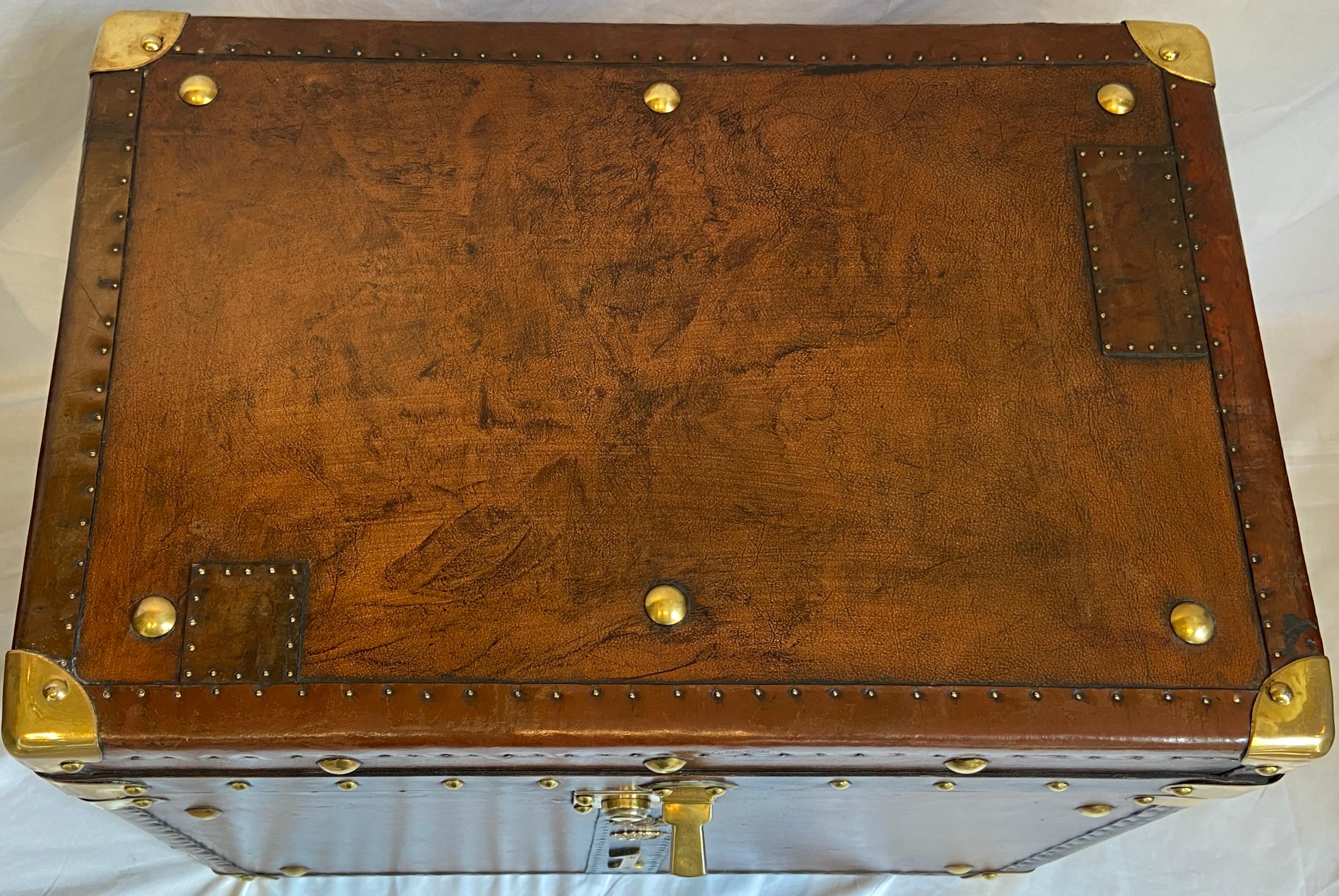 Pair Antique British Military Leather Chests with Insignia, circa 1920-1930 In Good Condition In New Orleans, LA