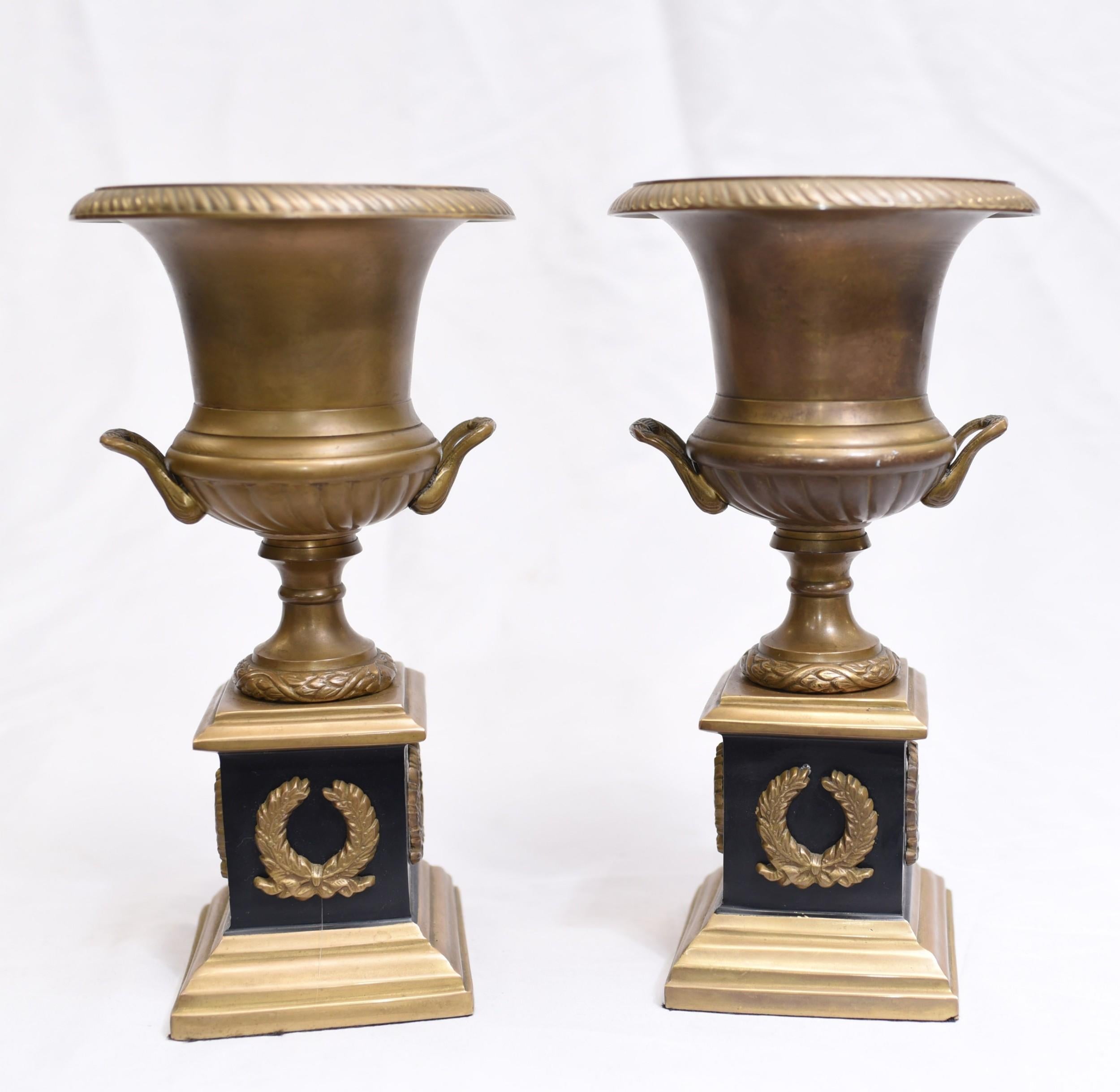 Pair Antique Bronze Campana Urns, French Empire Medici For Sale 3