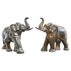 Paire d'éléphants indiens en bronze ancien, 1930