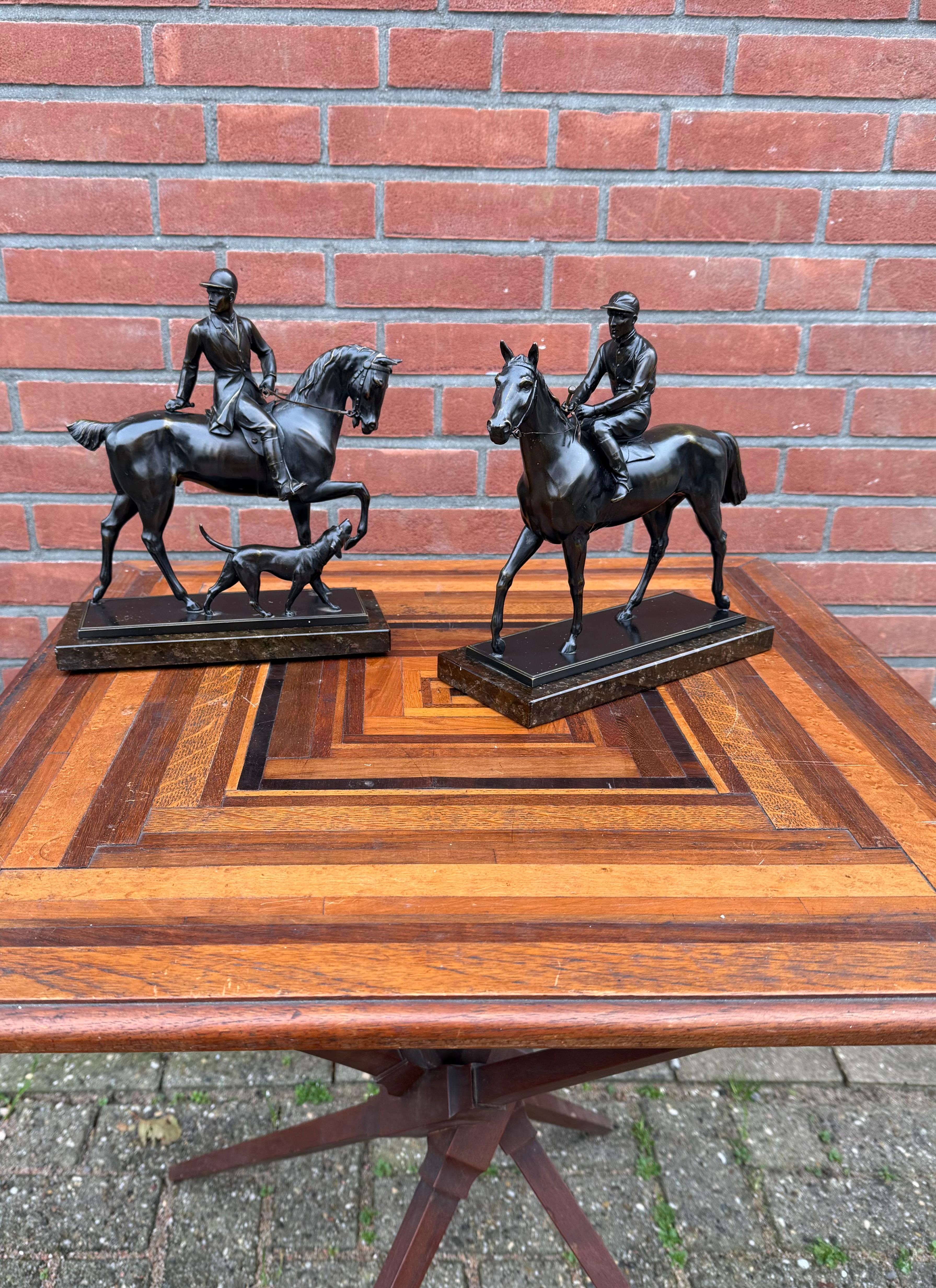 Pair Antique Bronzed Equestrian Sculptures, Marble Bases, Jockey & Rider w Hound im Angebot 10