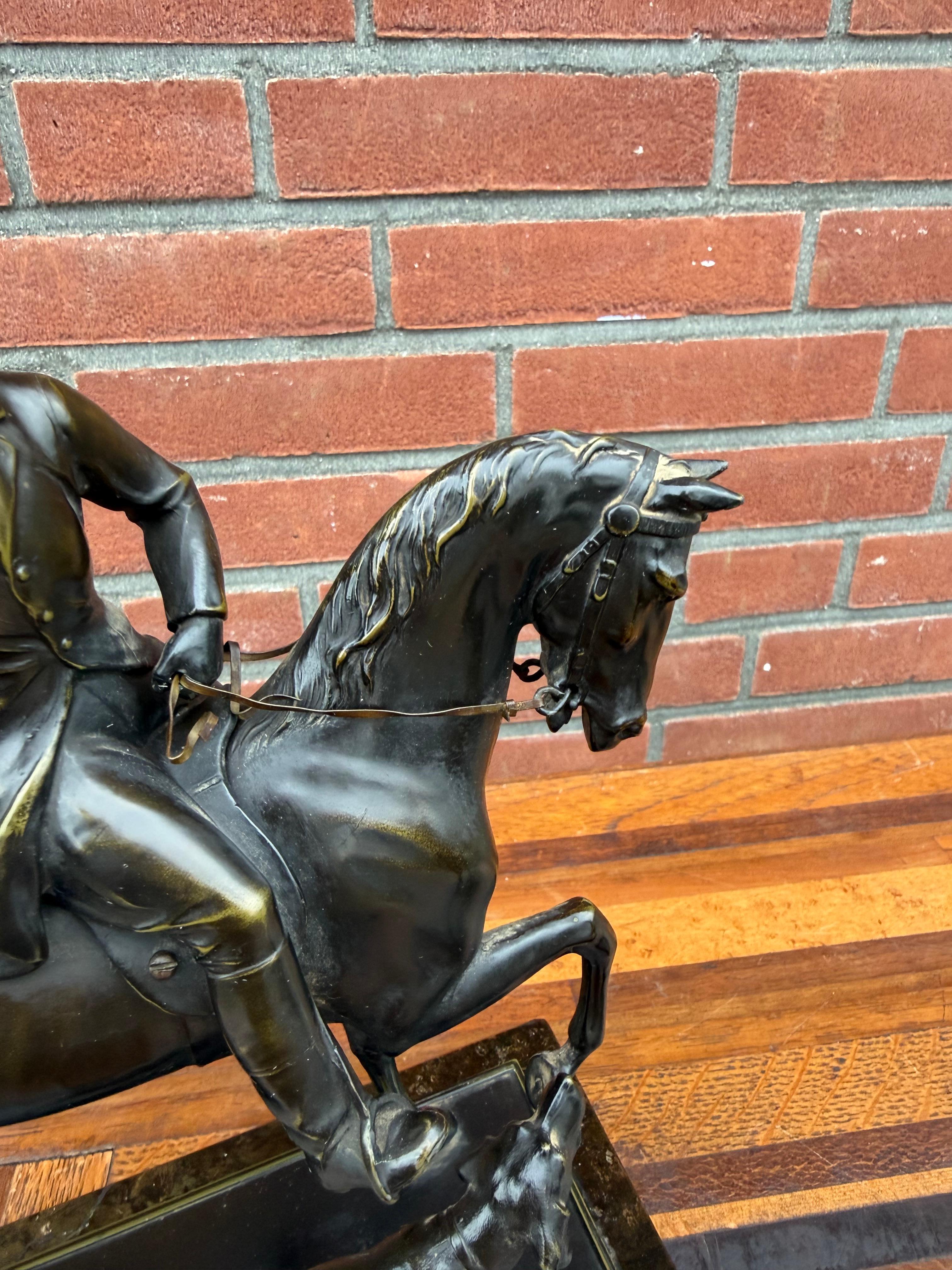 Pair Antique Bronzed Equestrian Sculptures, Marble Bases, Jockey & Rider w Hound (Bronziert) im Angebot