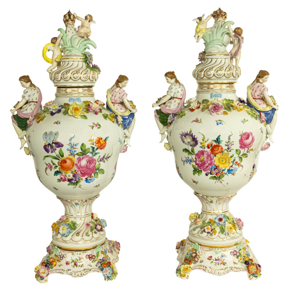 Pair Antique Carl Thieme Potschappel Dresden Lidded Vases Pedestals Sevres 1880  In Good Condition For Sale In Portland, OR